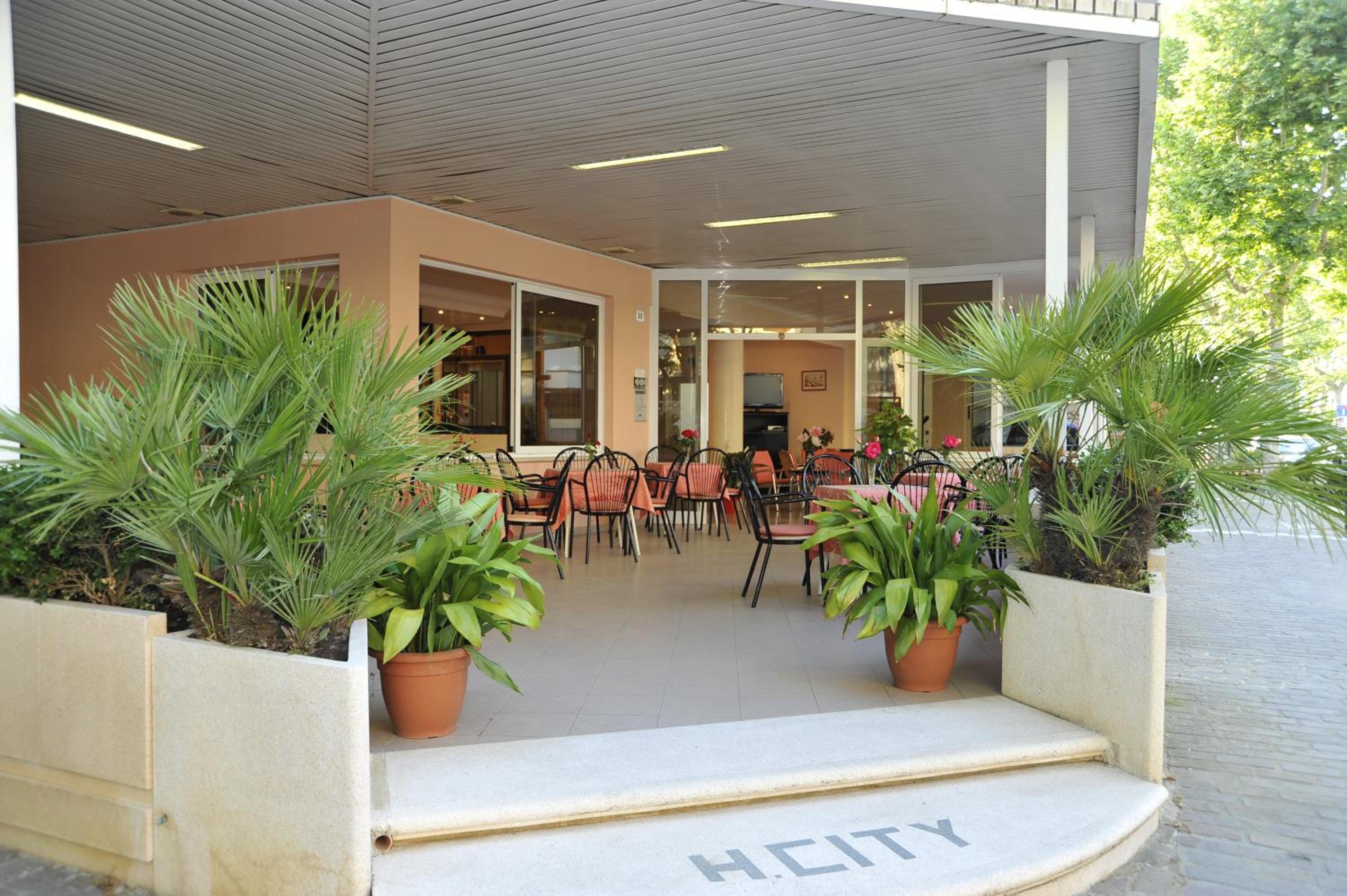 restaurant