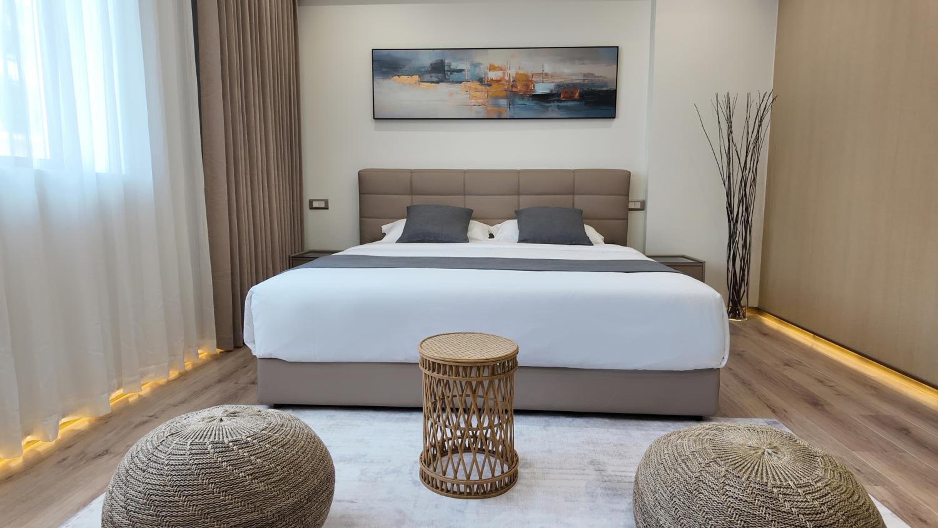 CC LUX Suites in Piraeus Port