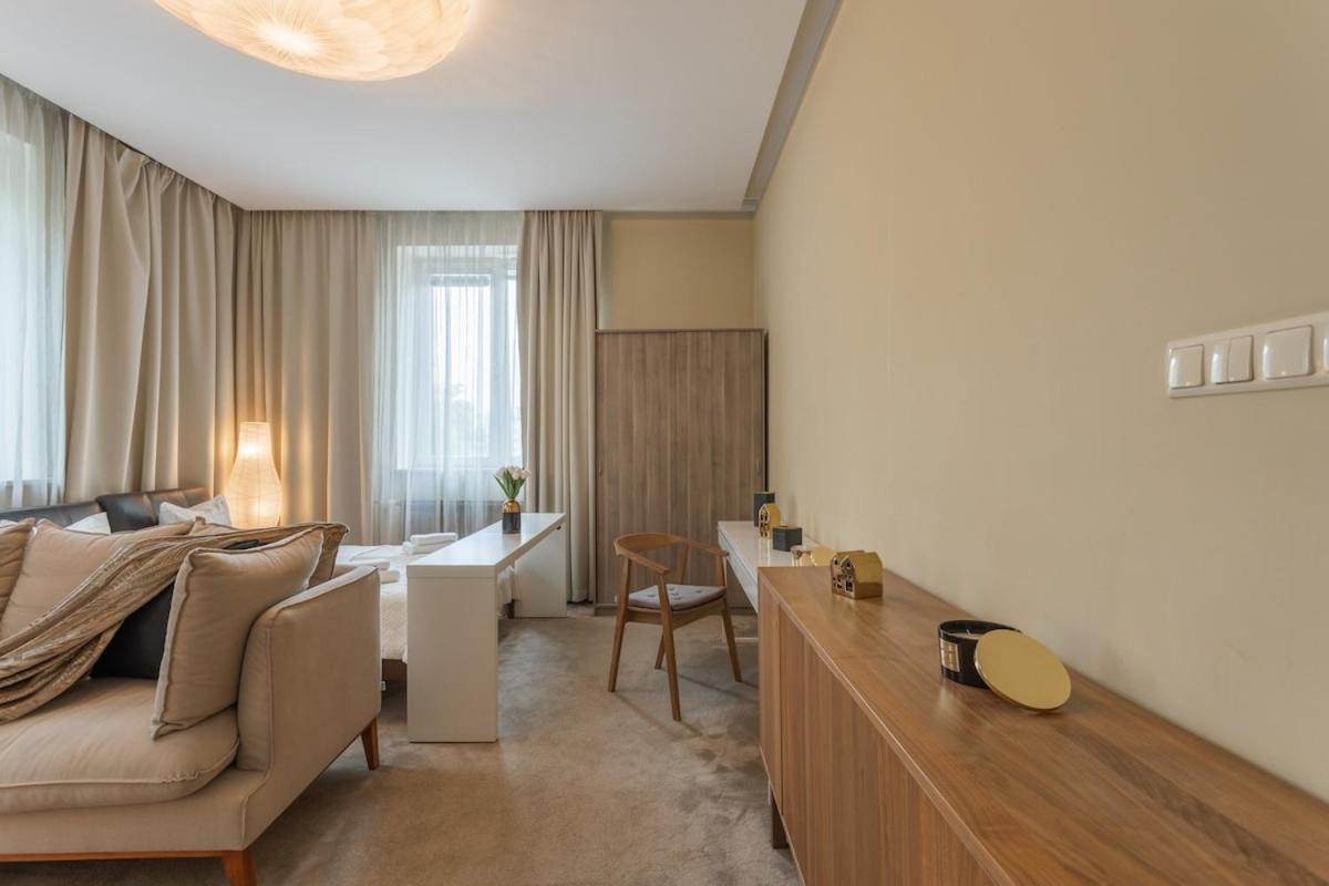 Golden Apartments - Great Location - Bright and Stylish Apartment in the Center - Plac Konstytucji