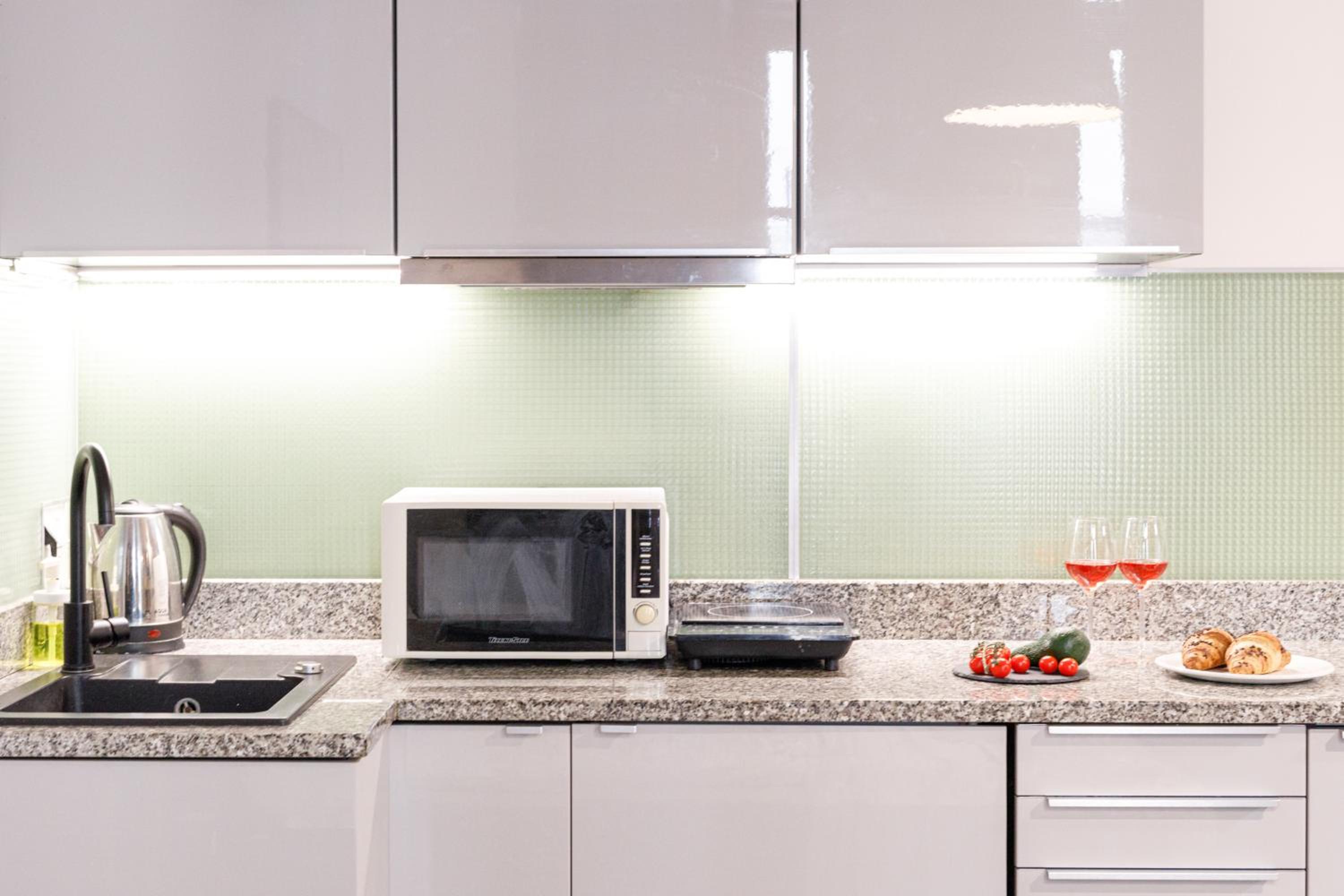 Golden Apartments Wroclaw- Cozy Studio - City Center&K24