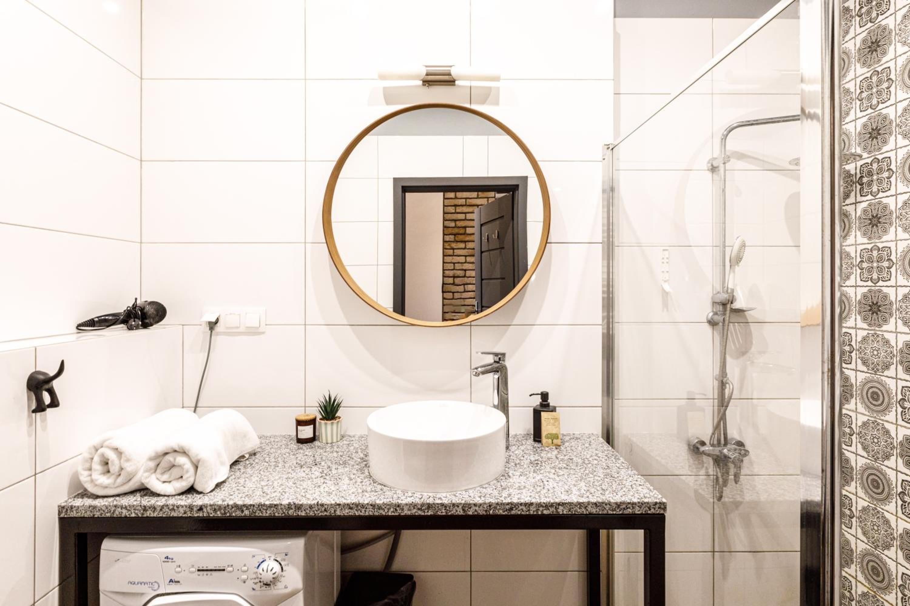 Golden Apartments Wroclaw- Cozy Studio - City Center&K27