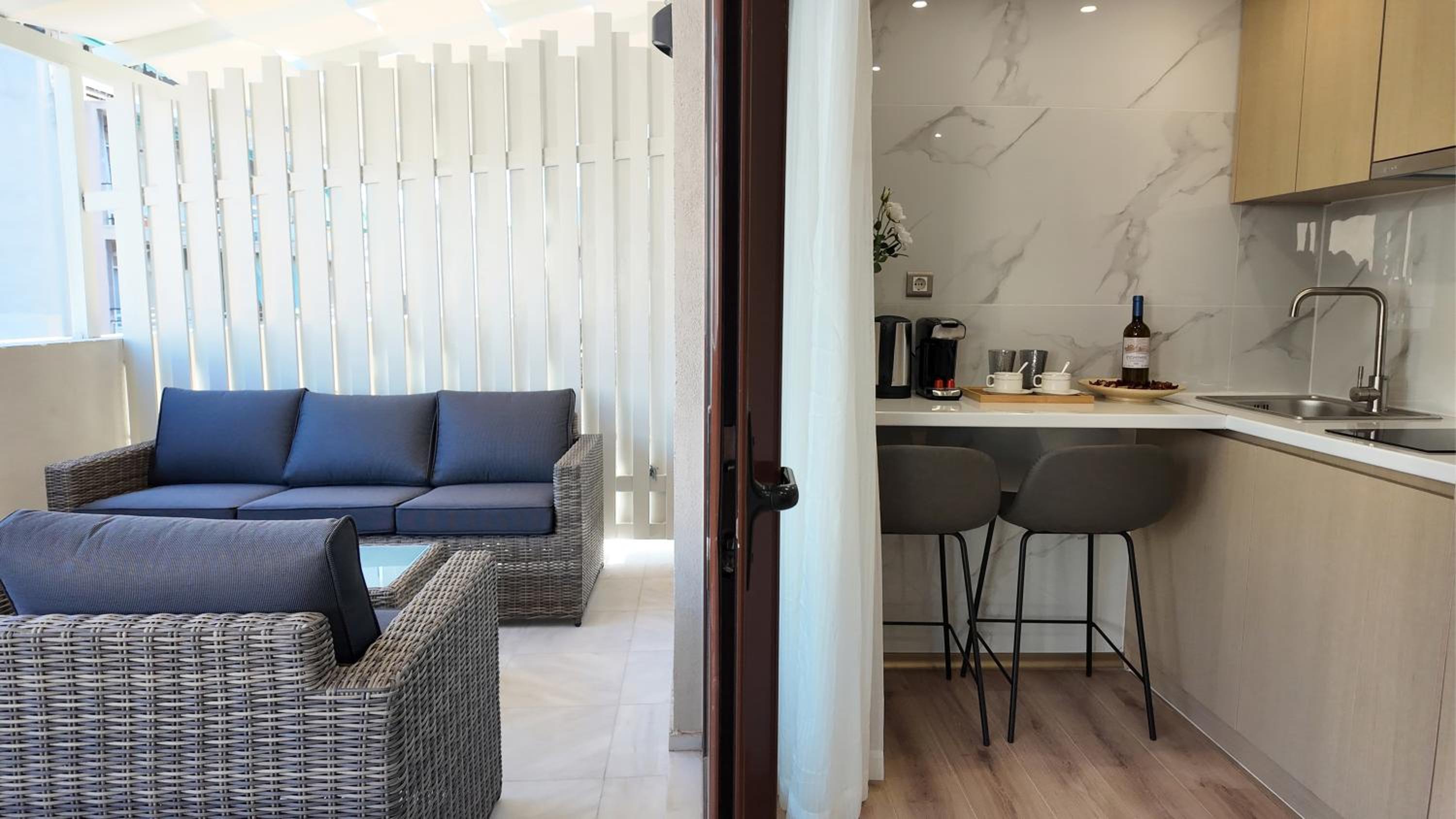 CC LUX Suites in Piraeus Port