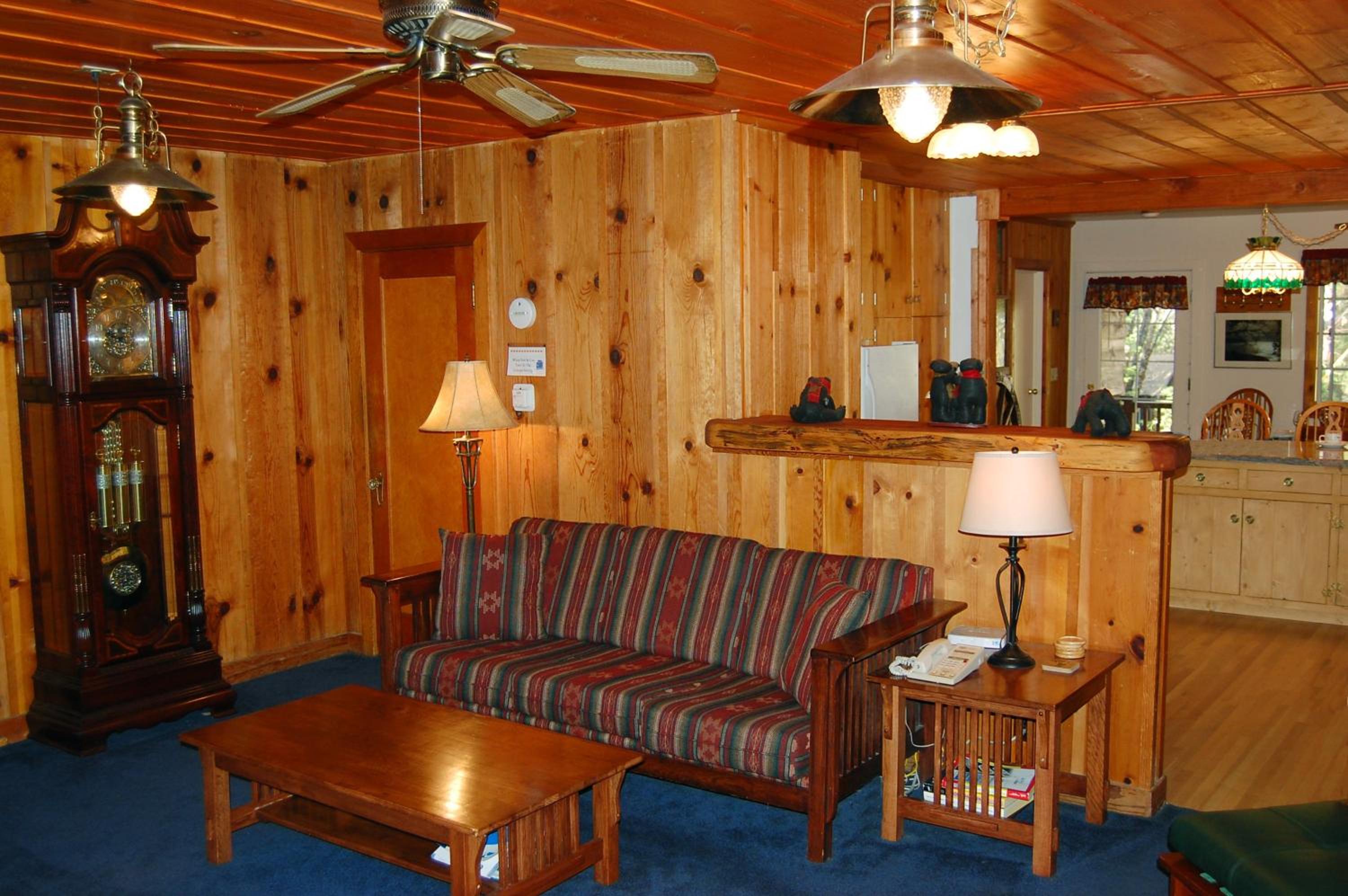 Black Oak Lodge at The Redwoods