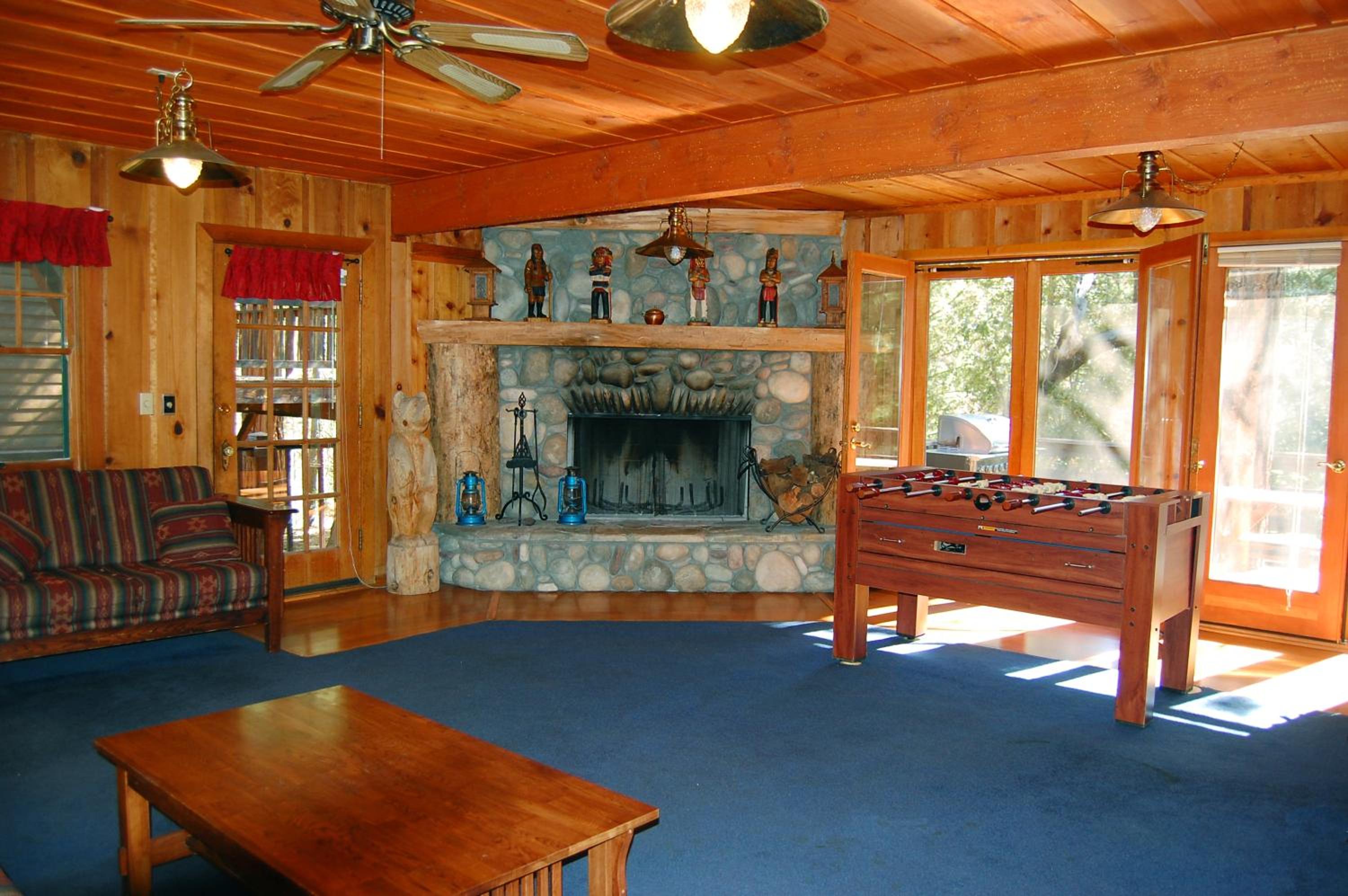 Black Oak Lodge at The Redwoods