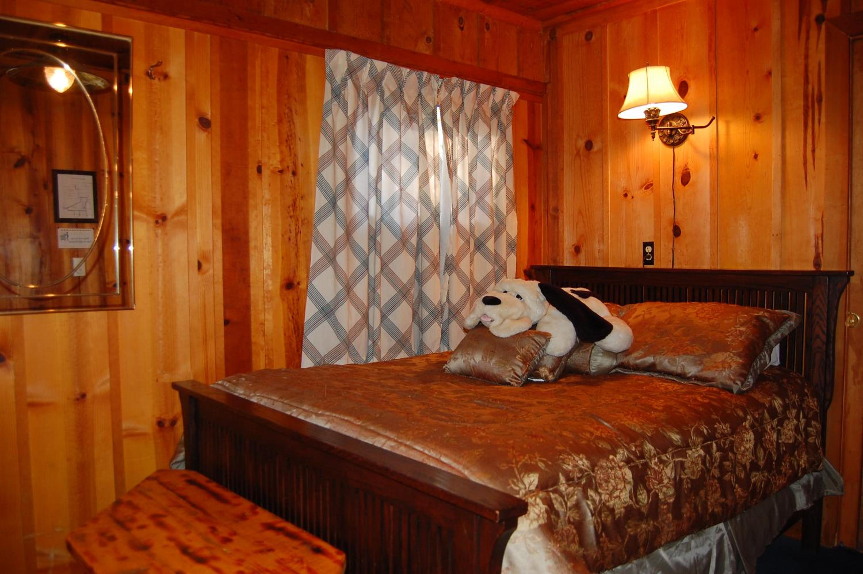 Black Oak Lodge at The Redwoods