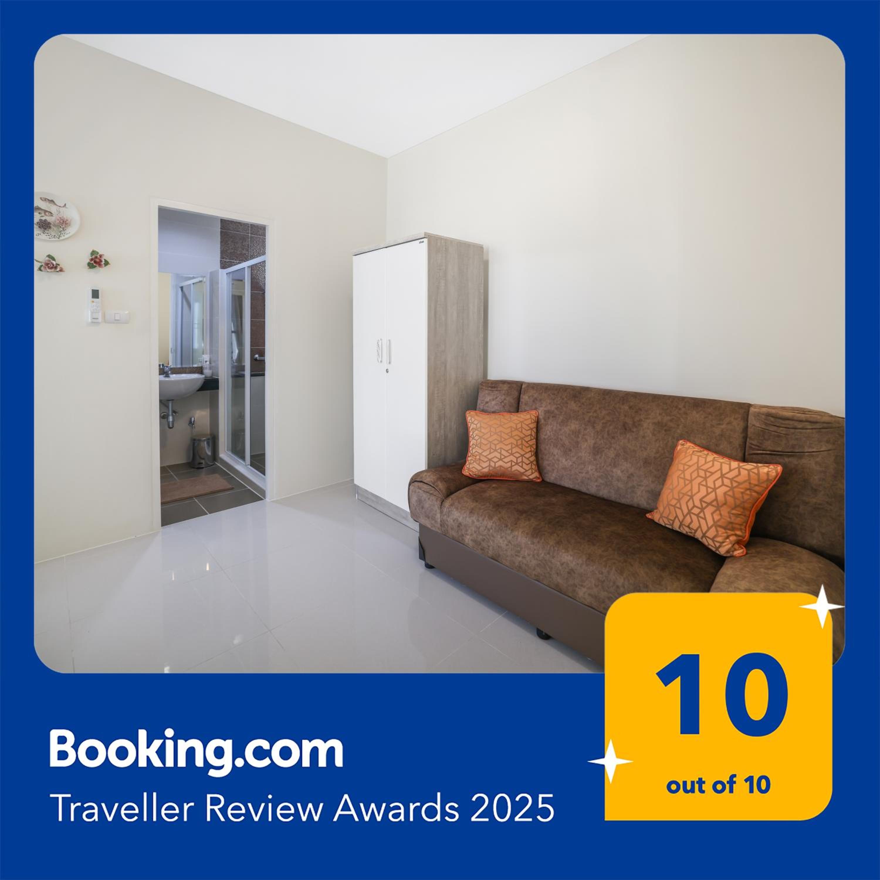 Spacious Family Garden Villa - Huge Pool & Gym Access