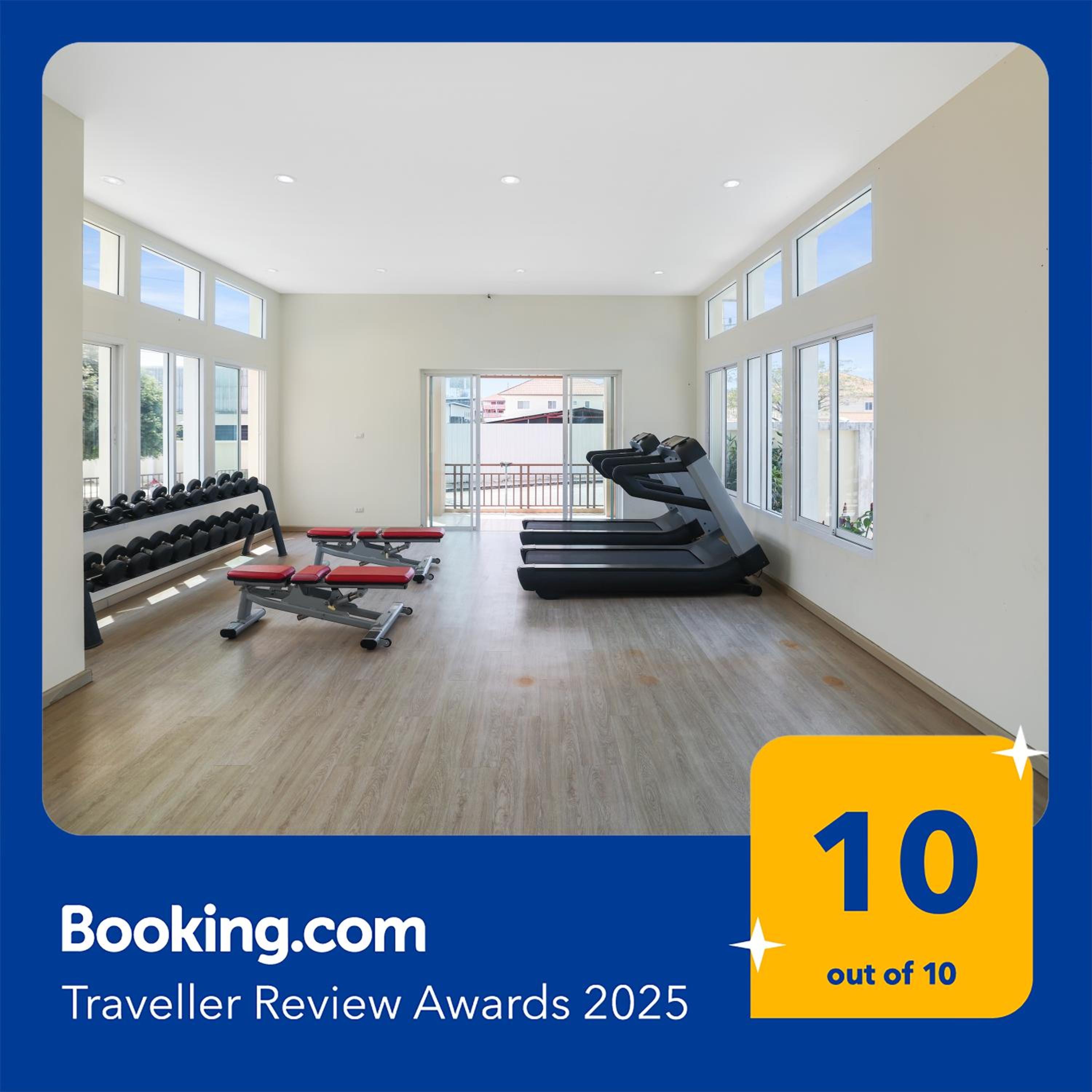 Spacious Family Garden Villa - Huge Pool & Gym Access