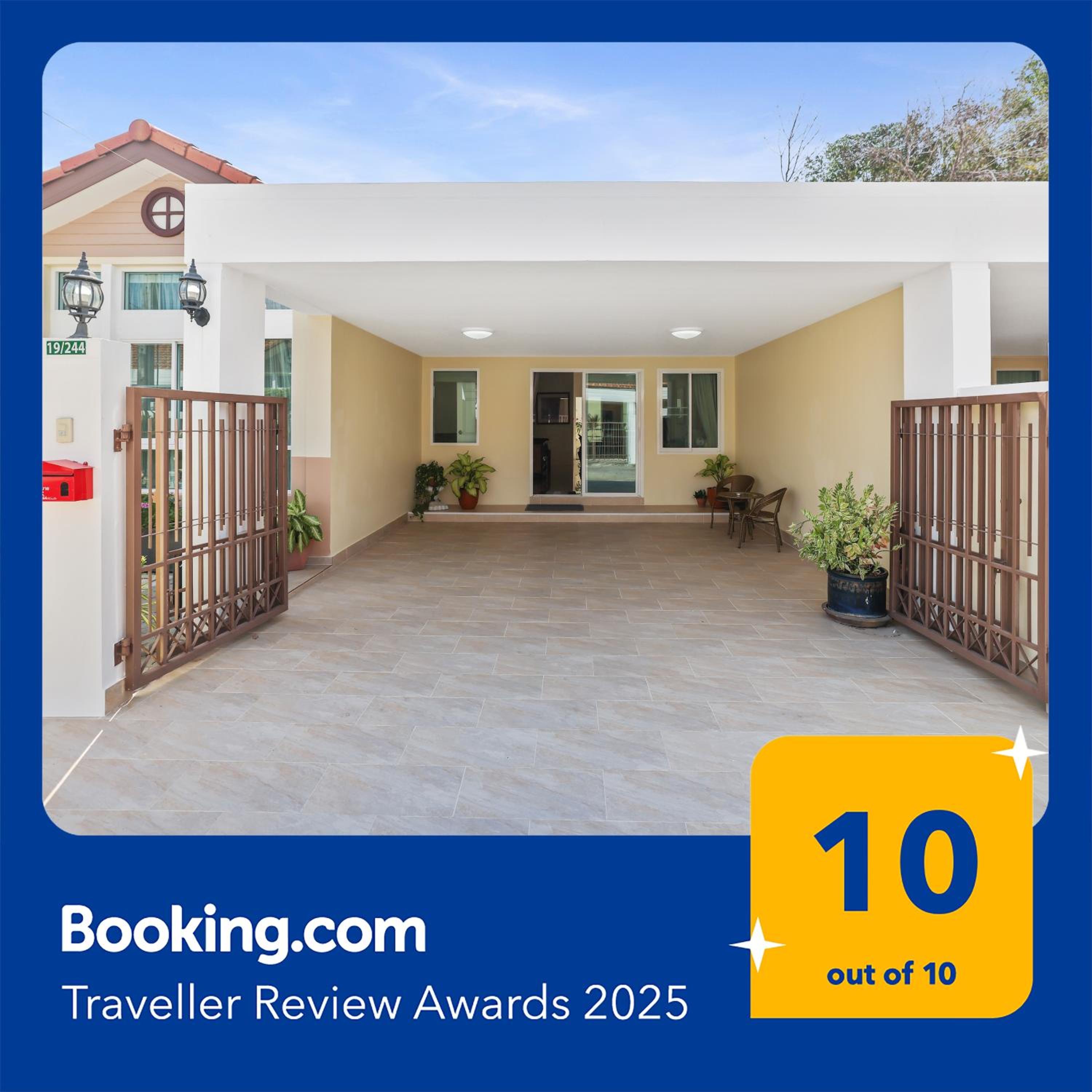 Spacious Family Garden Villa - Huge Pool & Gym Access