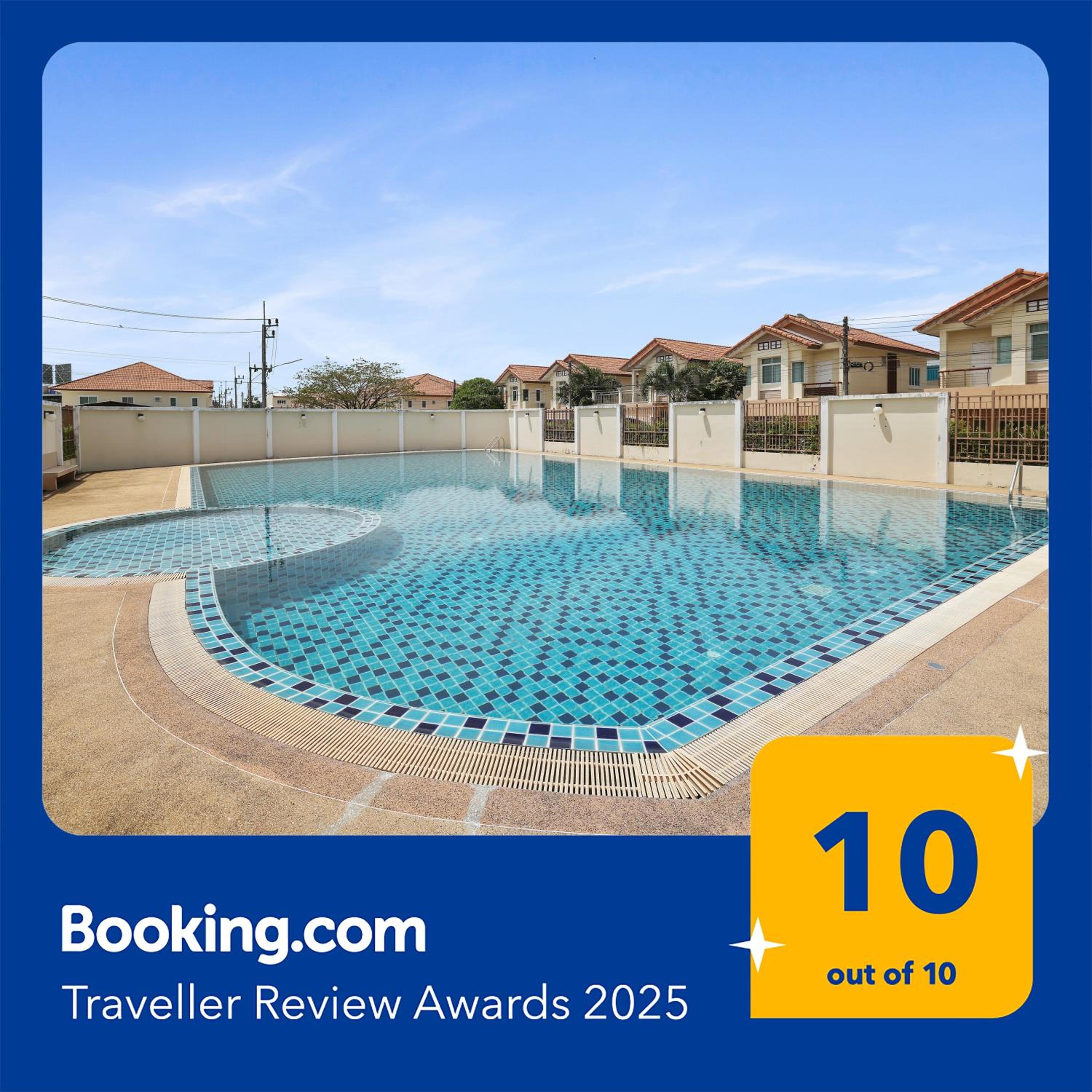 Spacious Family Garden Villa - Huge Pool & Gym Access