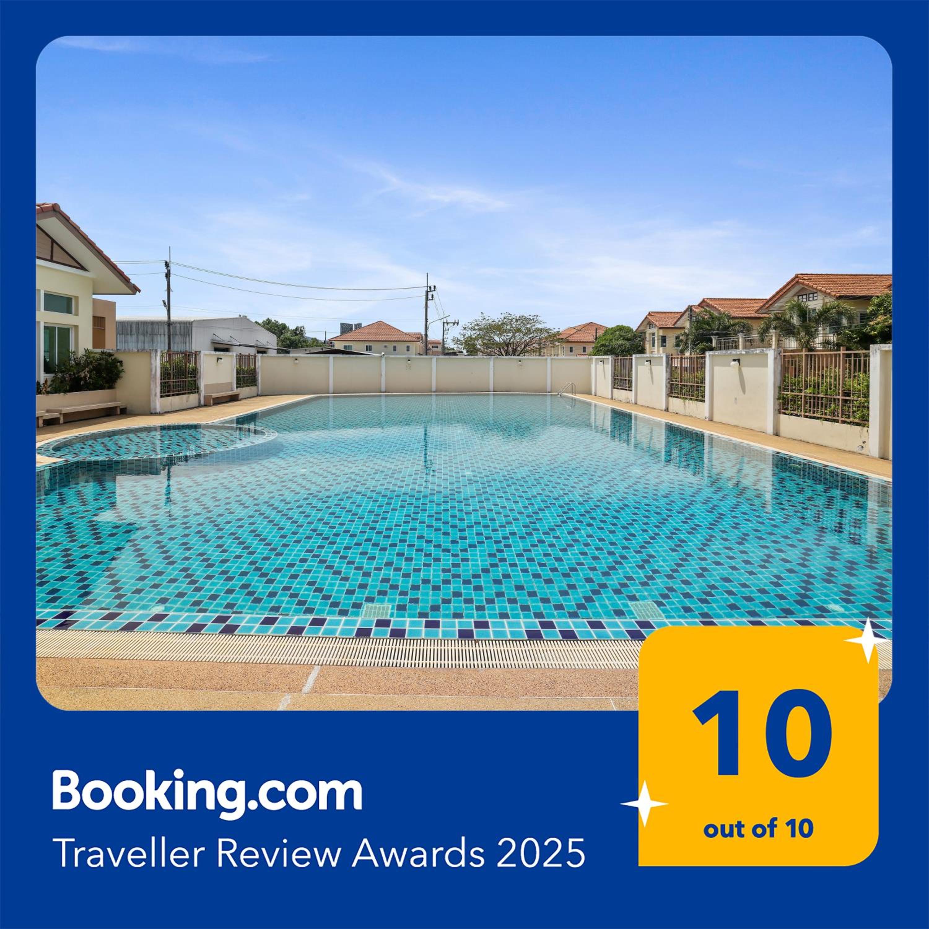 Spacious Family Garden Villa - Huge Pool & Gym Access
