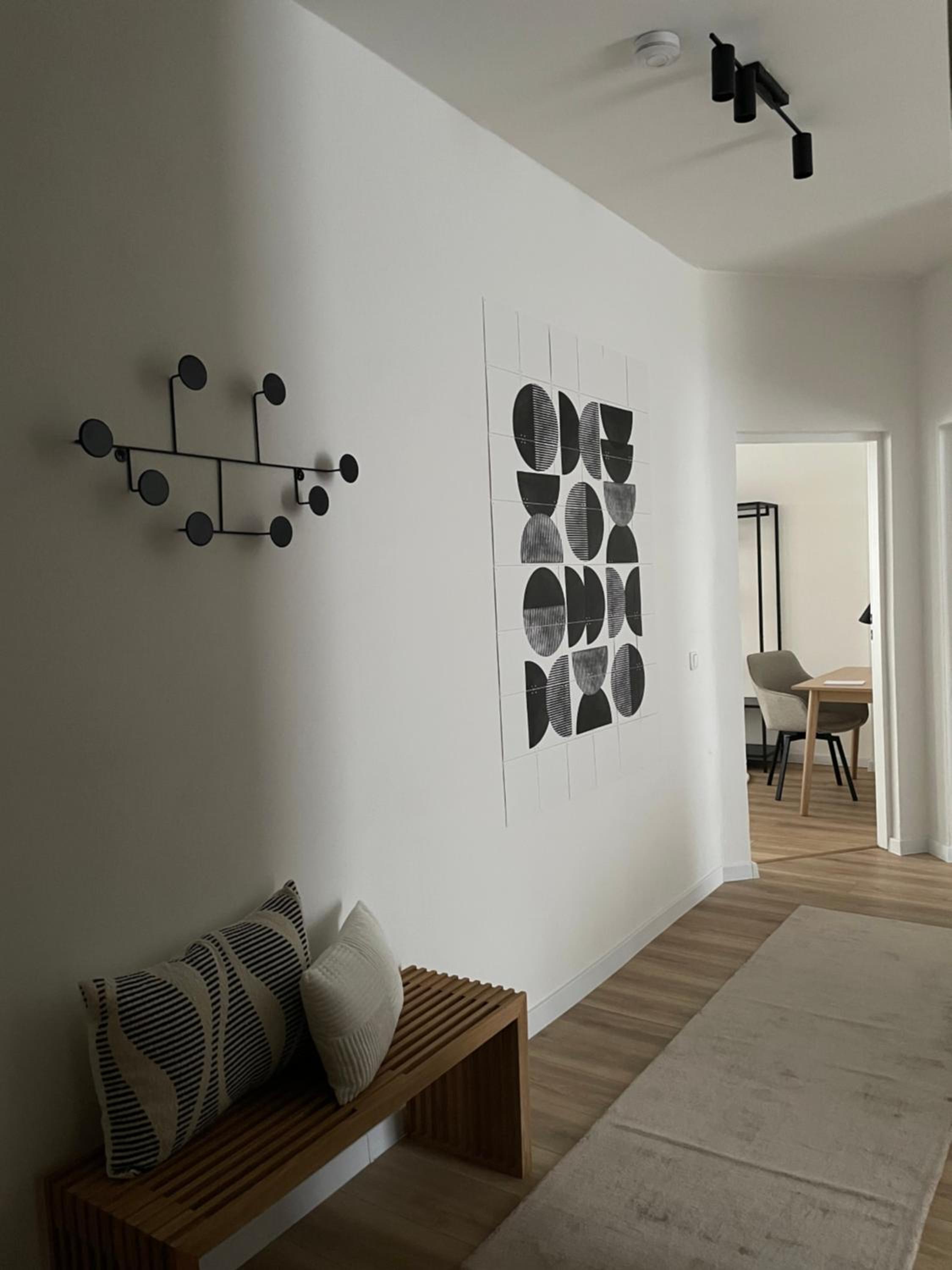 ApartNaest Radeberg - vollausgestattete 1 - bis 4-Zimmer Apartments l 24h Zugang per Code l Check-in Anleitung über Posteingang l Parkplatz auf Anfrage l F
