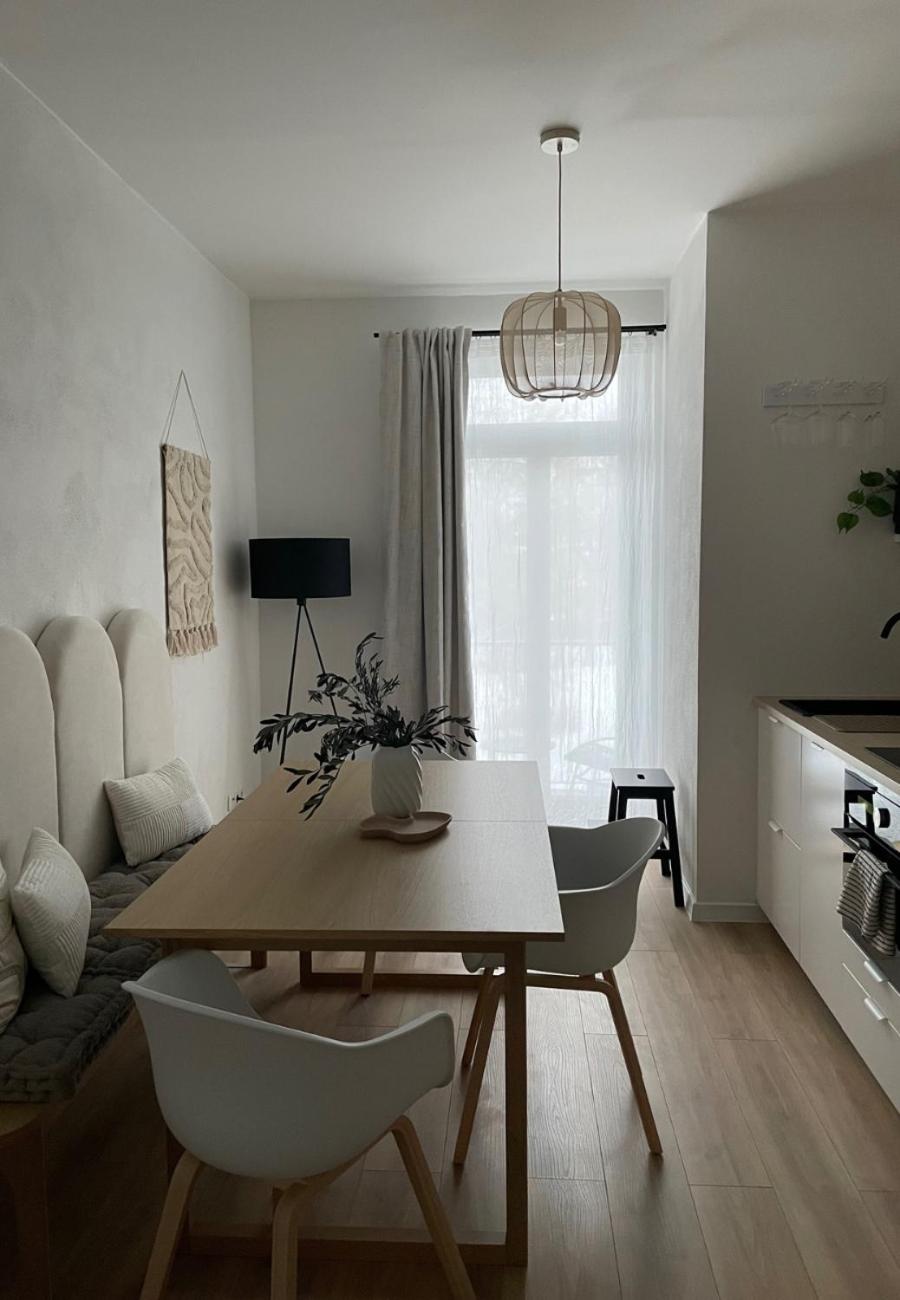 ApartNaest Radeberg - vollausgestattete 1 - bis 4-Zimmer Apartments l 24h Zugang per Code l Check-in Anleitung über Posteingang l Parkplatz auf Anfrage l F
