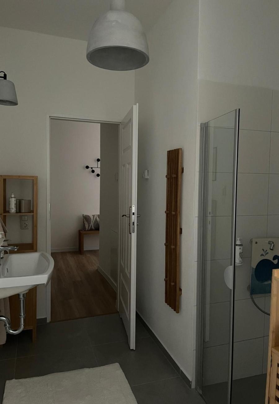 ApartNaest Radeberg - vollausgestattete 1 - bis 4-Zimmer Apartments l 24h Zugang per Code l Check-in Anleitung über Posteingang l Parkplatz auf Anfrage l F