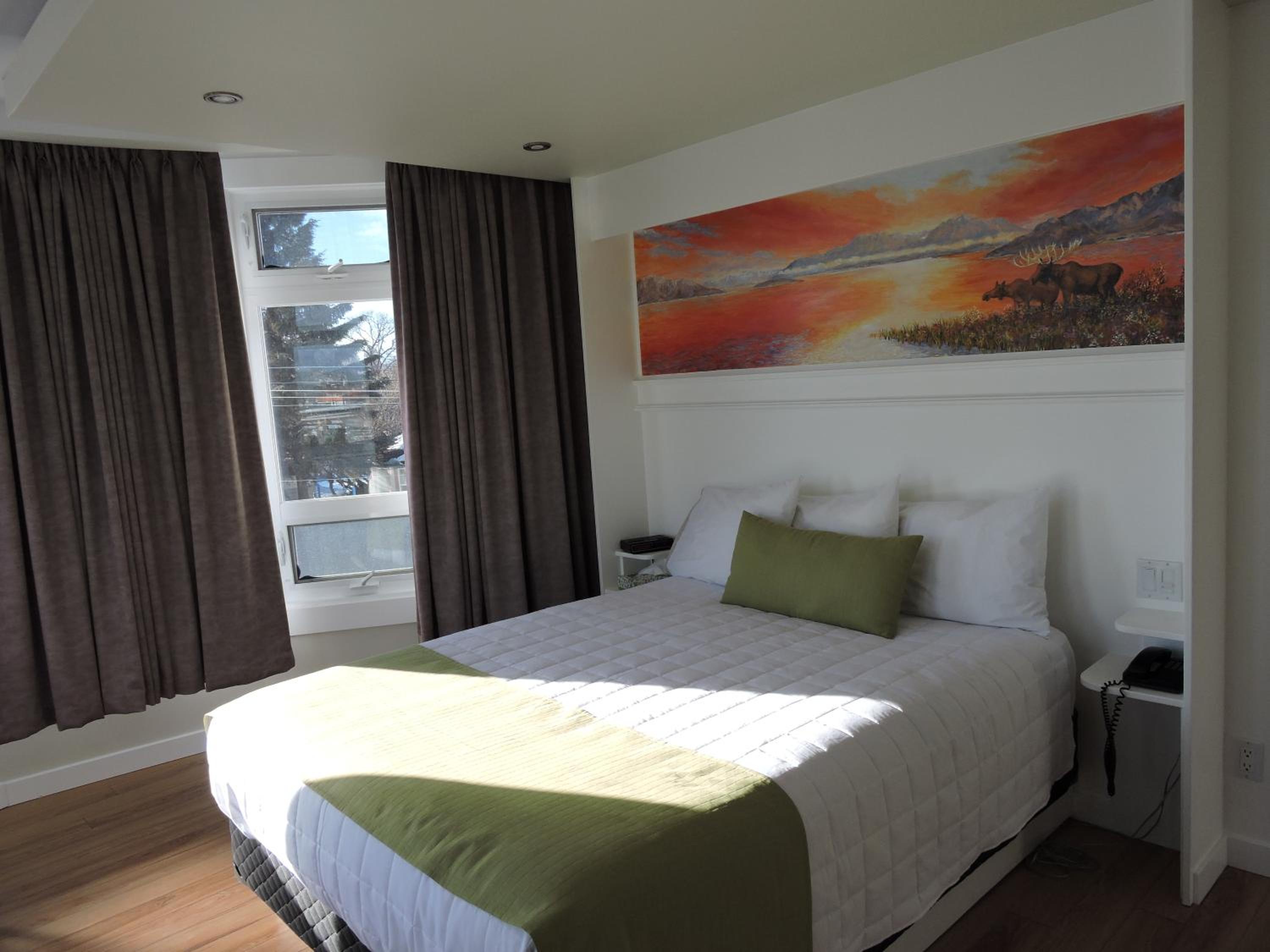Almo Court Motel