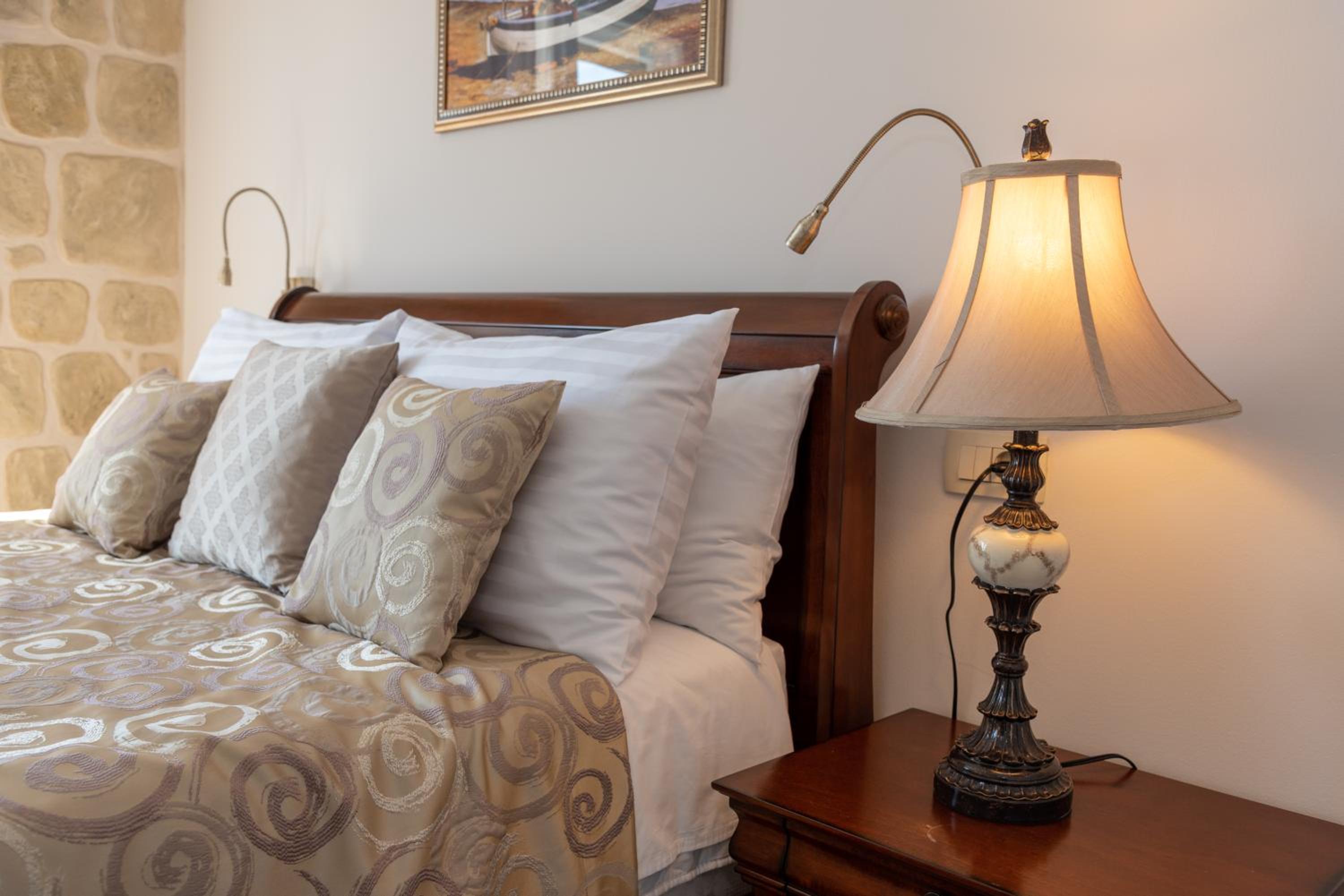 Queen Teuta Luxury Rooms Split