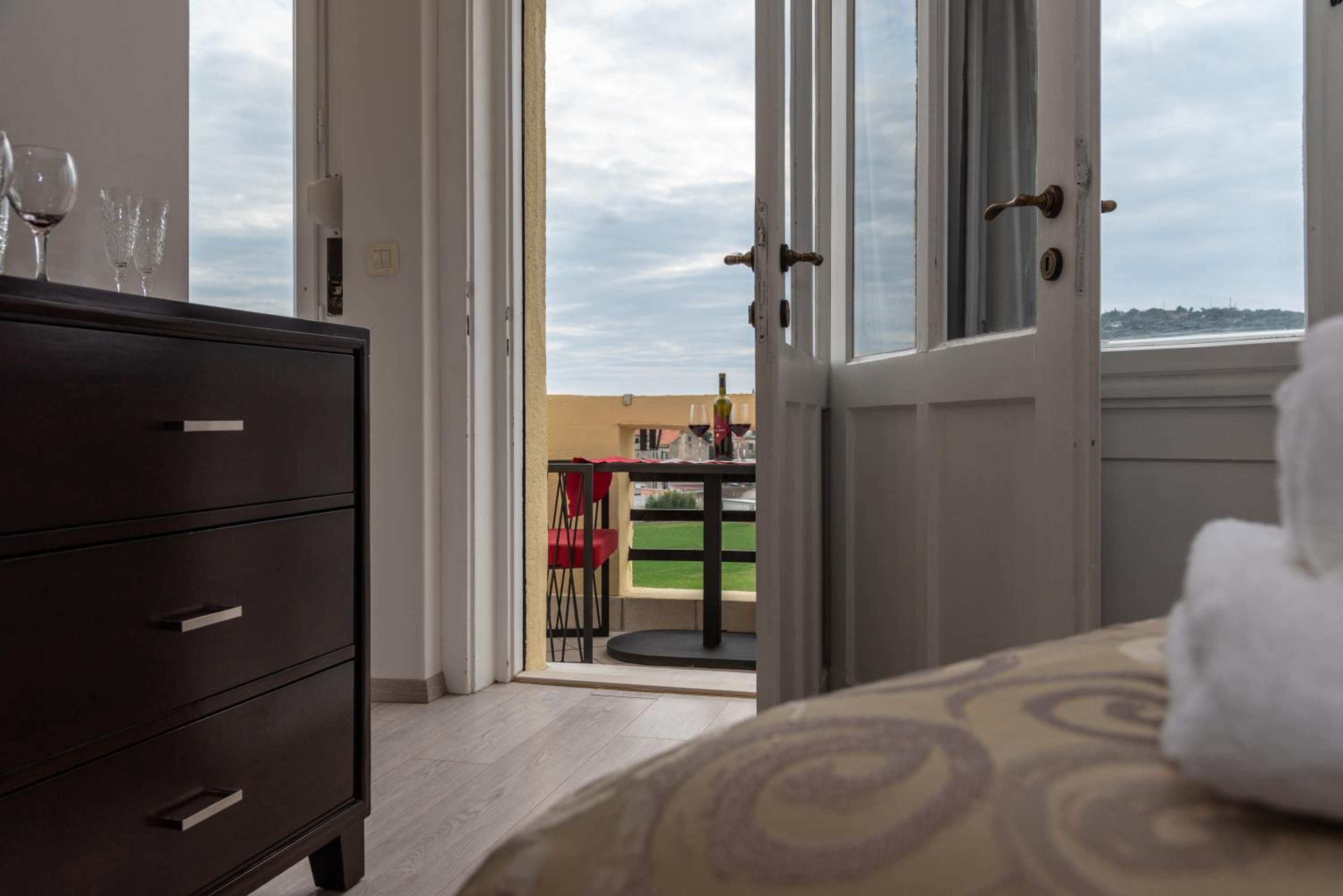 Queen Teuta Luxury Rooms Split