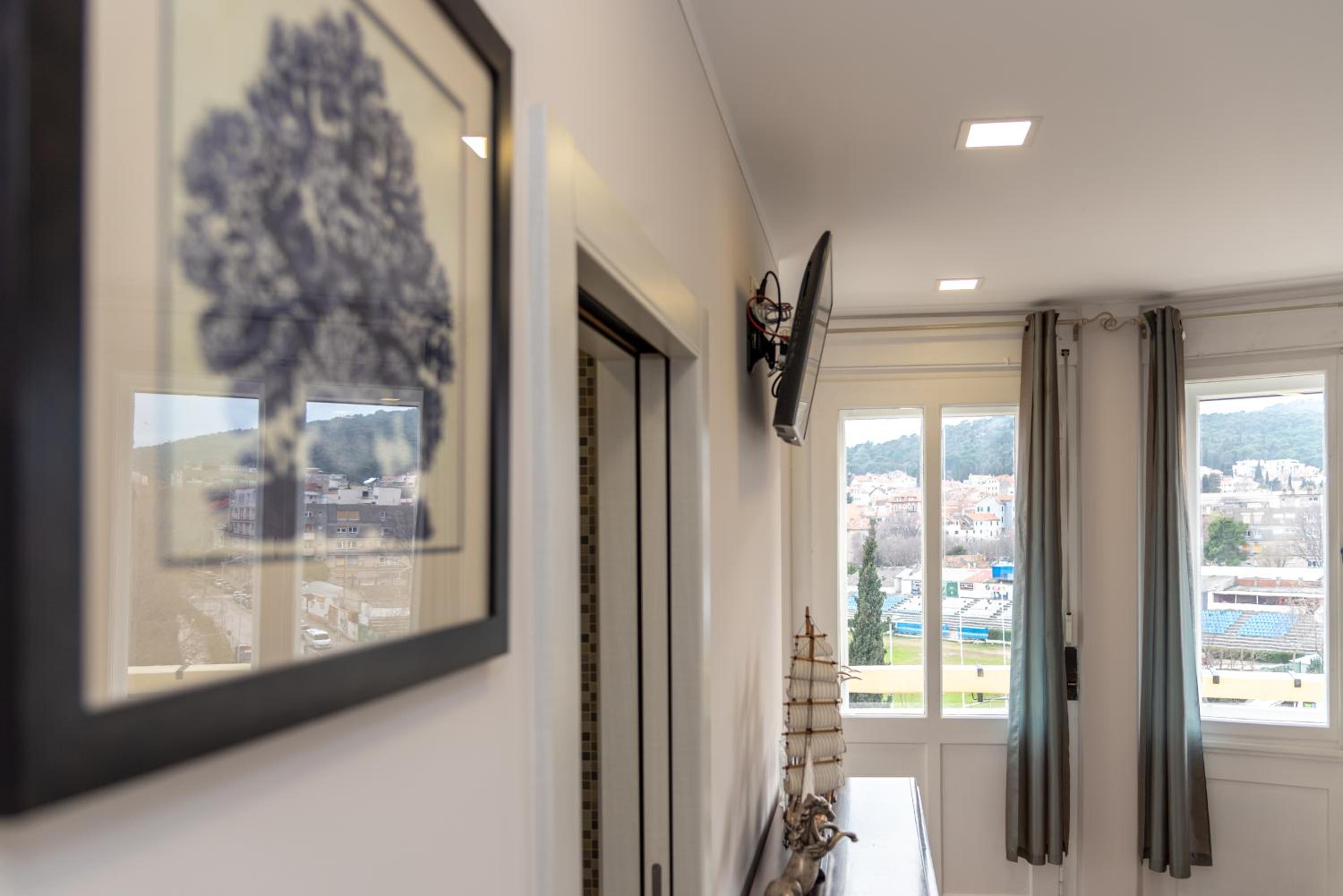 Queen Teuta Luxury Rooms Split