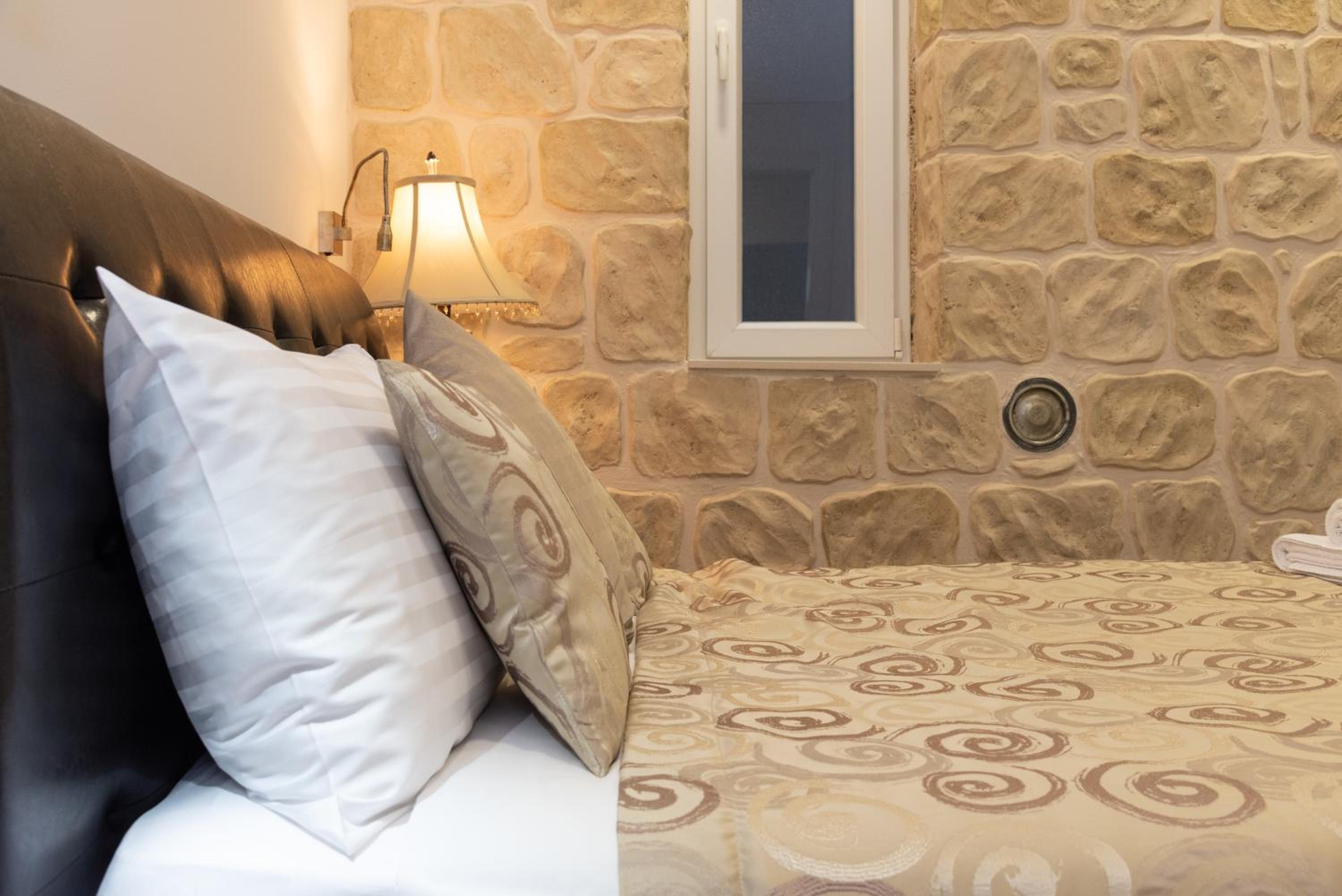 Queen Teuta Luxury Rooms Split