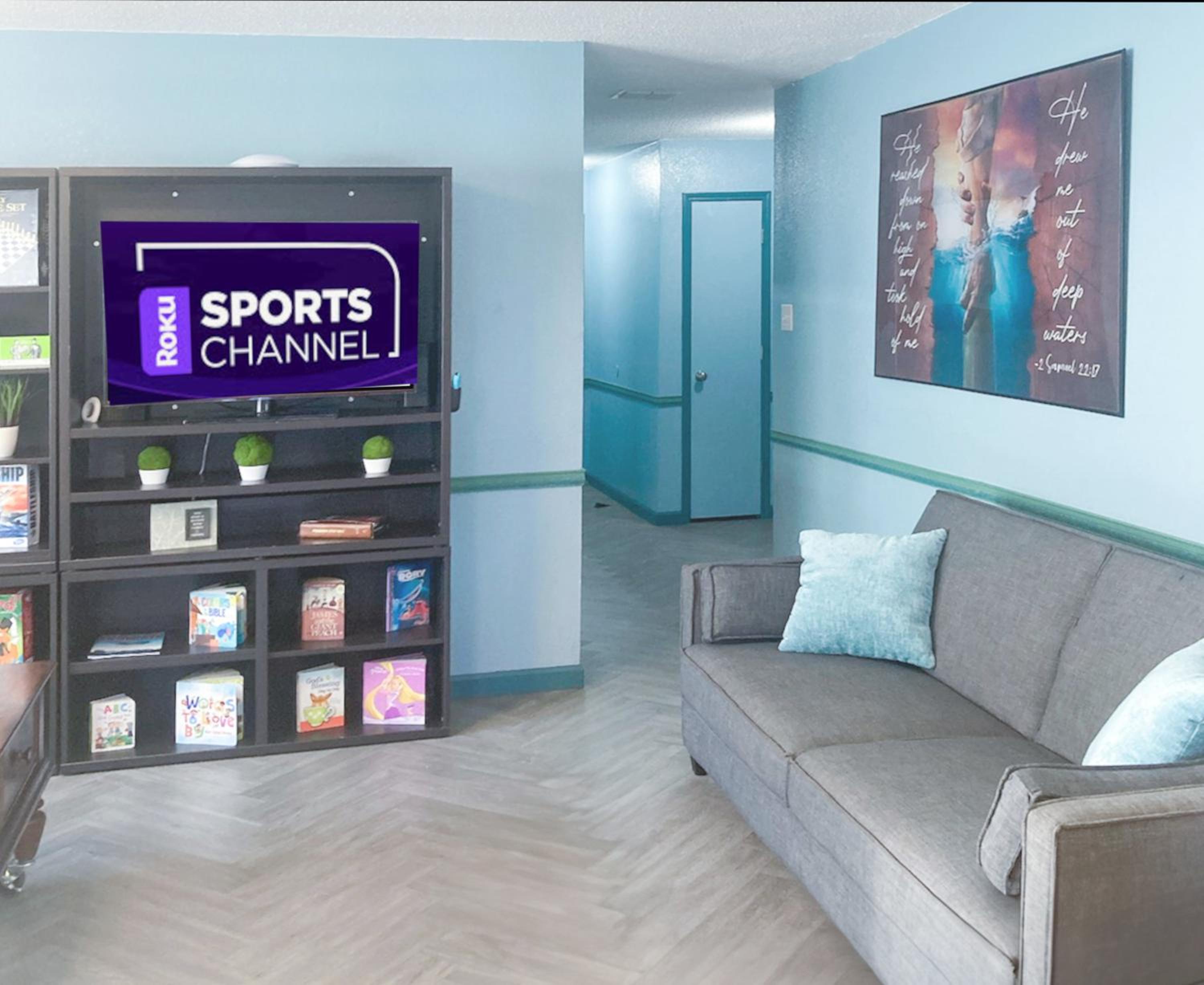 Ultimate Game Room Oasis for 12 - Private Patio - BBQ - 2 Kings - 6 TVs - Full-Body Massage Chair