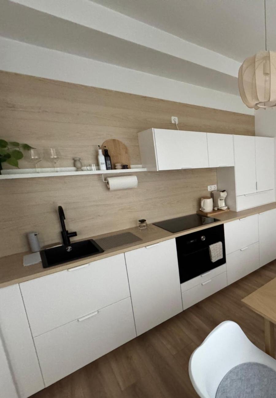ApartNaest Radeberg - vollausgestattete 1 - bis 4-Zimmer Apartments l 24h Zugang per Code l Check-in Anleitung über Posteingang l Parkplatz auf Anfrage l F