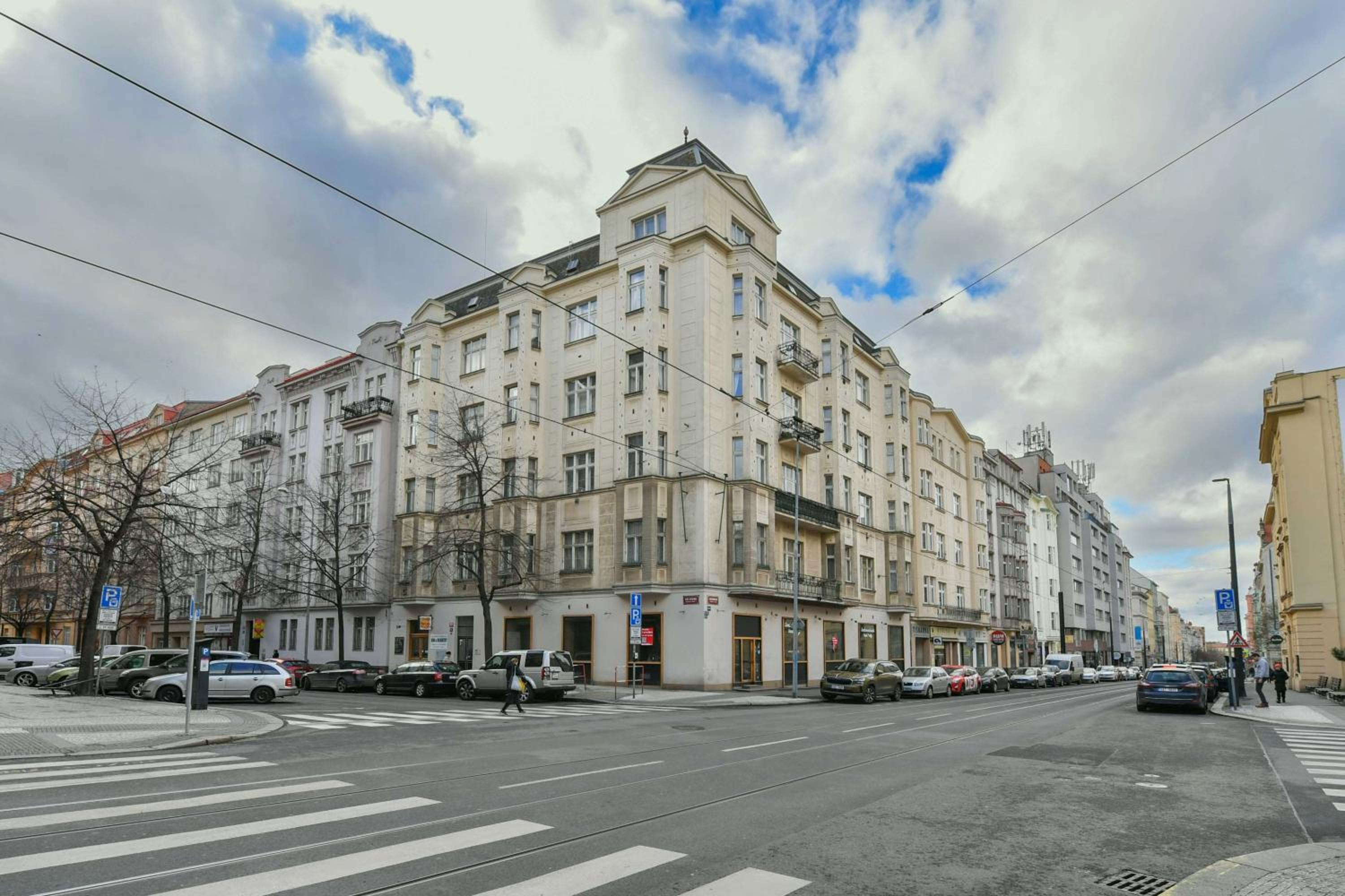 Vinohrady Retreat 2BDR Central
