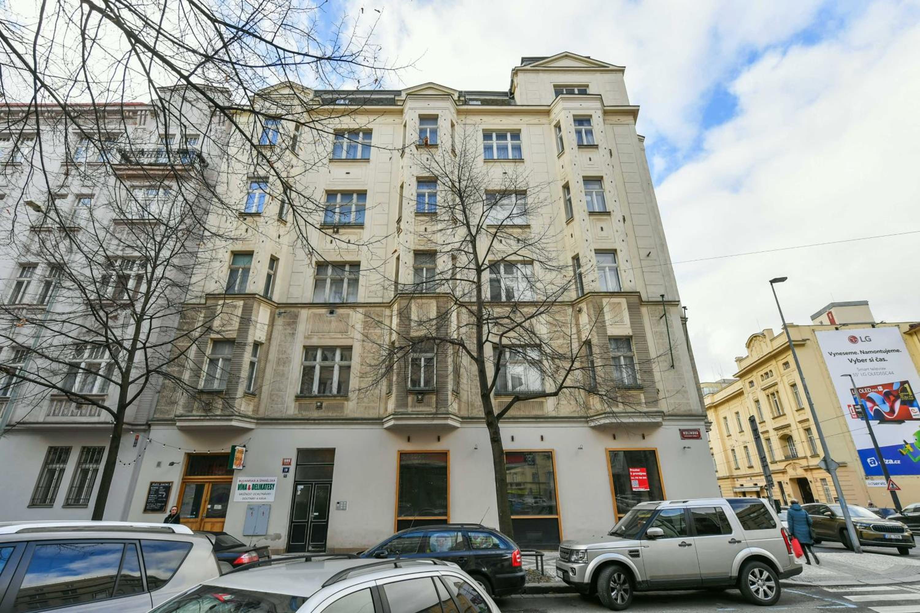 Vinohrady Retreat 2BDR Central