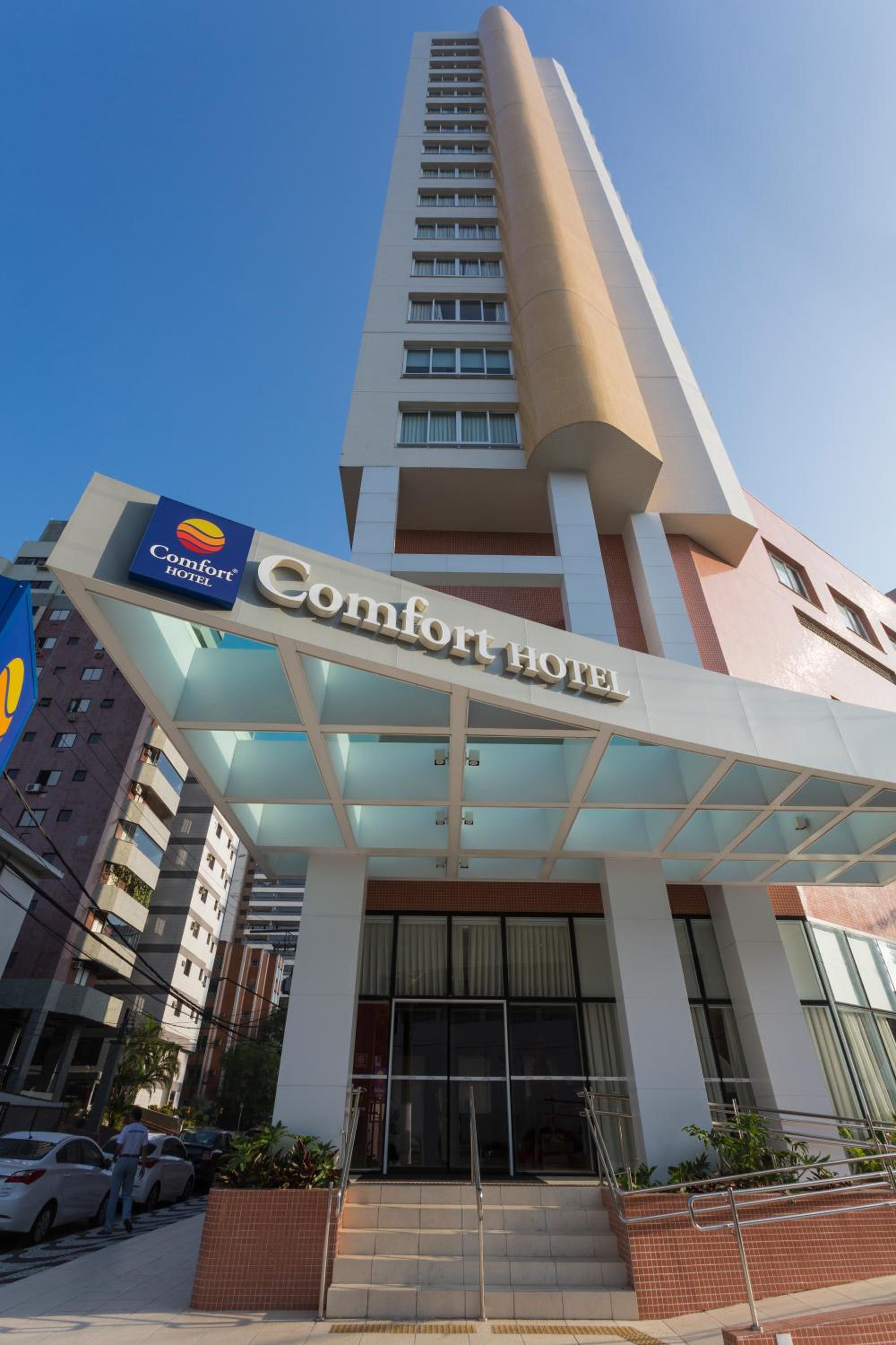 Hotel Comfort Hotel Santos - Image 1