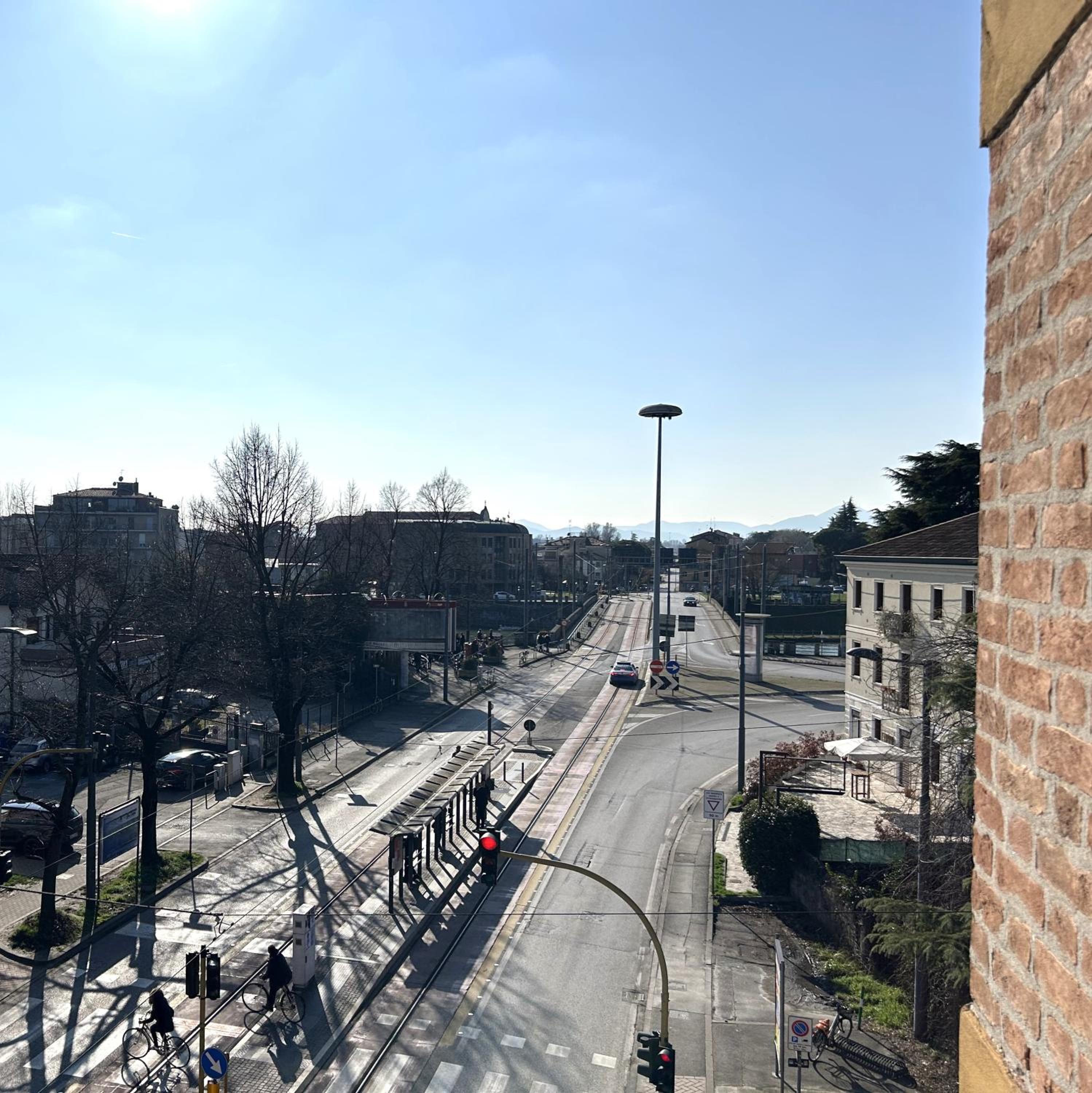 Lovely Bridge View Apartment Close to Padua City Center