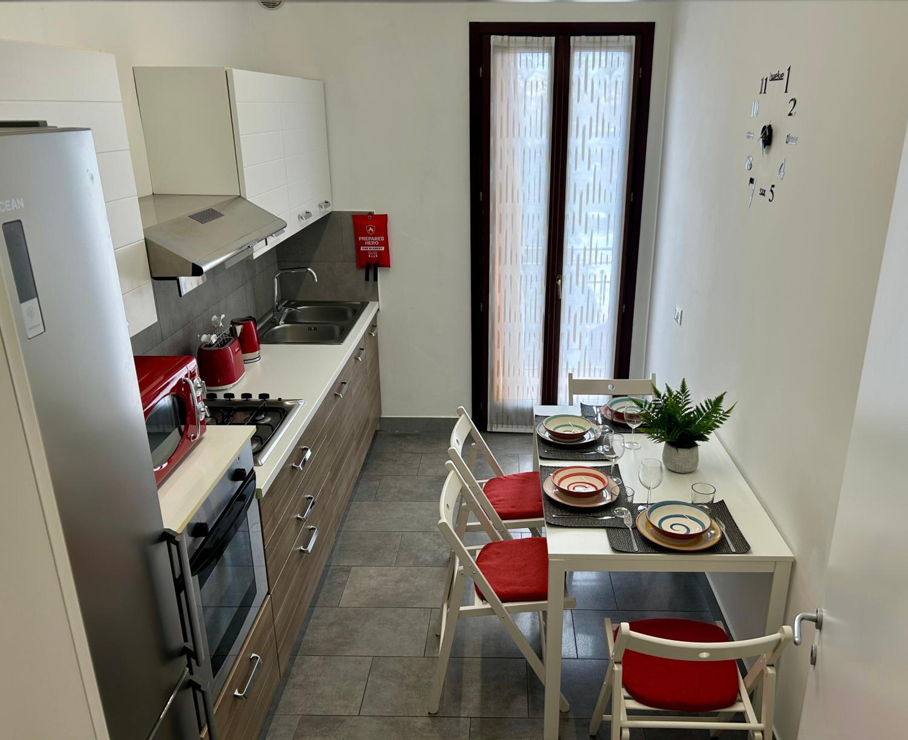 Lovely Bridge View Apartment Close to Padua City Center