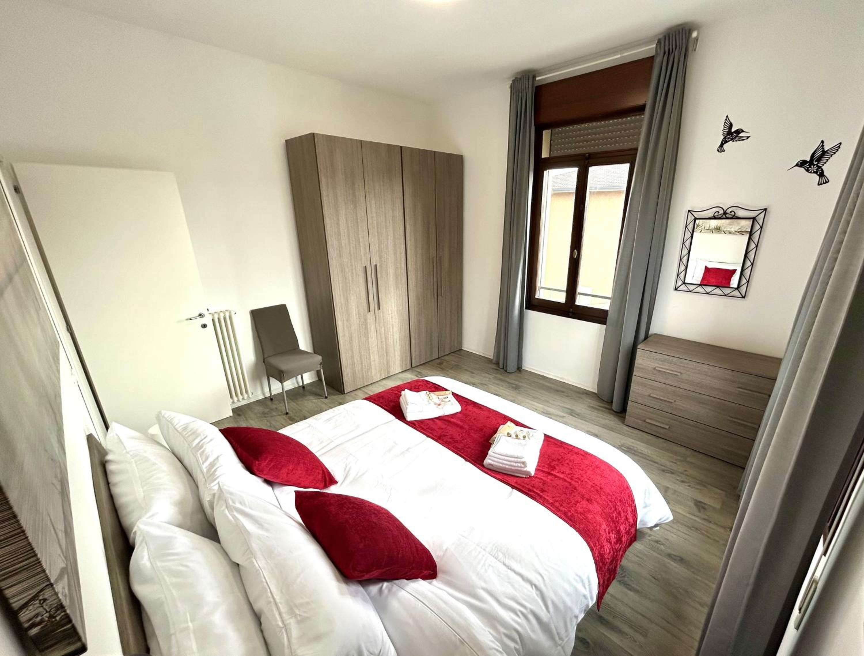 Lovely Bridge View Apartment Close to Padua City Center