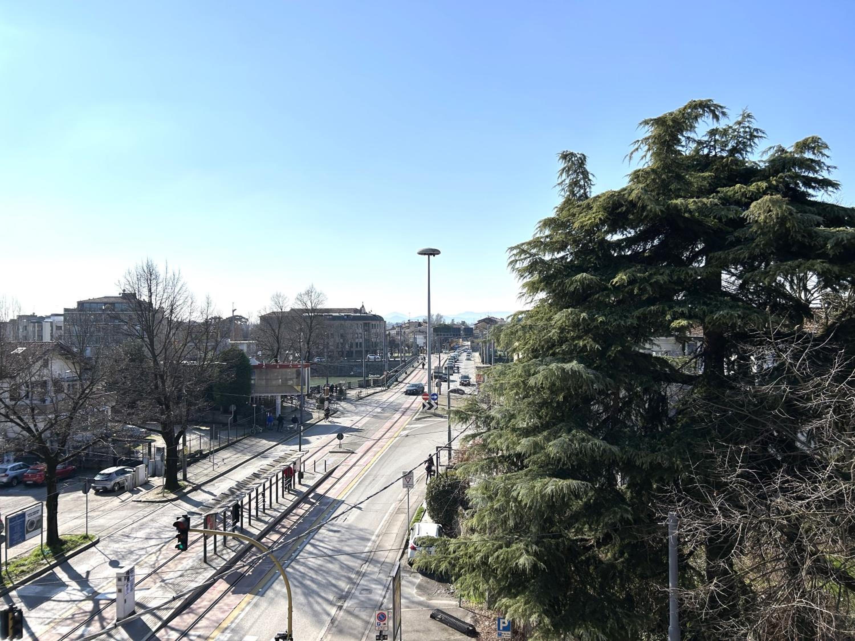 Lovely Bridge View Apartment Close to Padua City Center