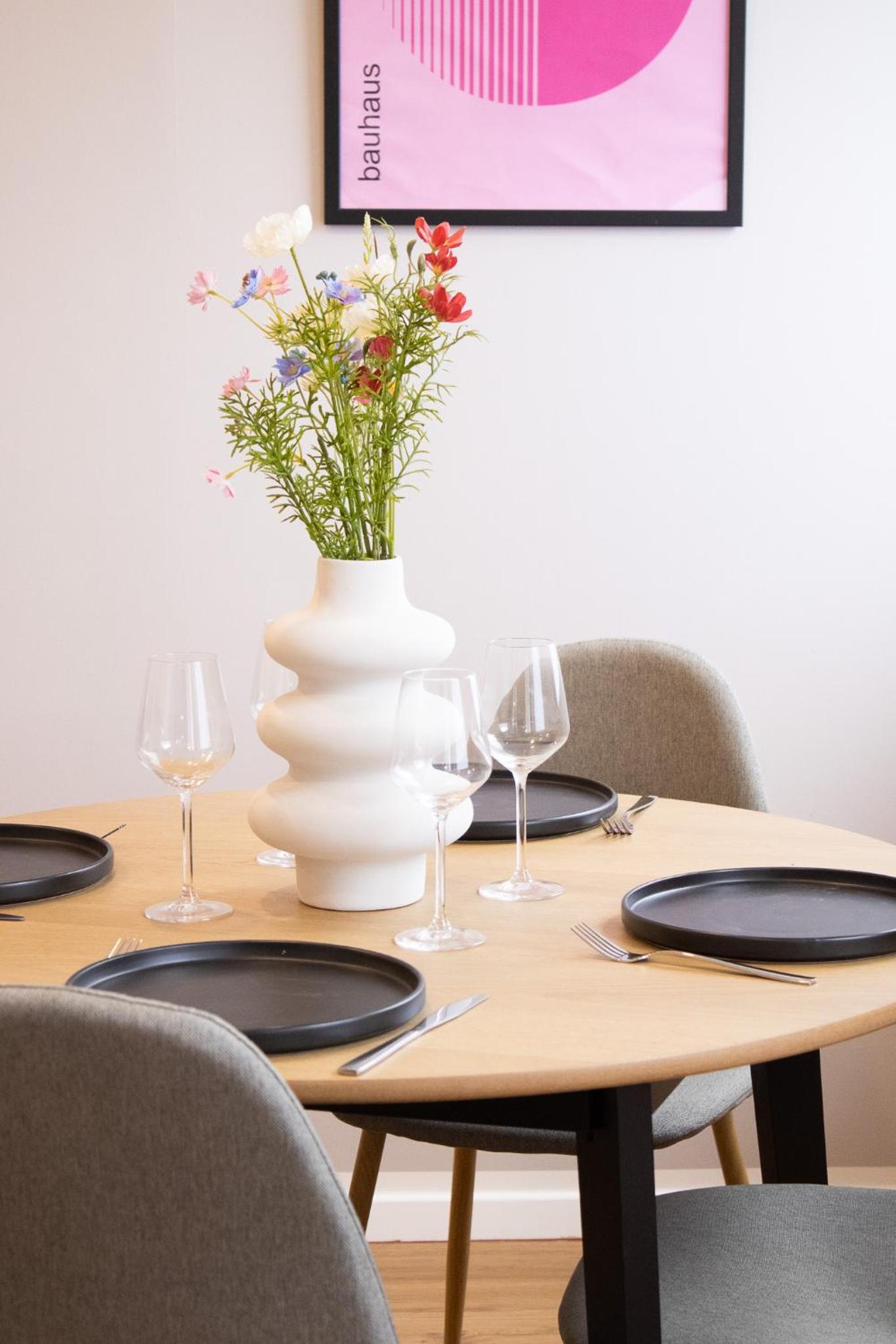 Central Business Apartment