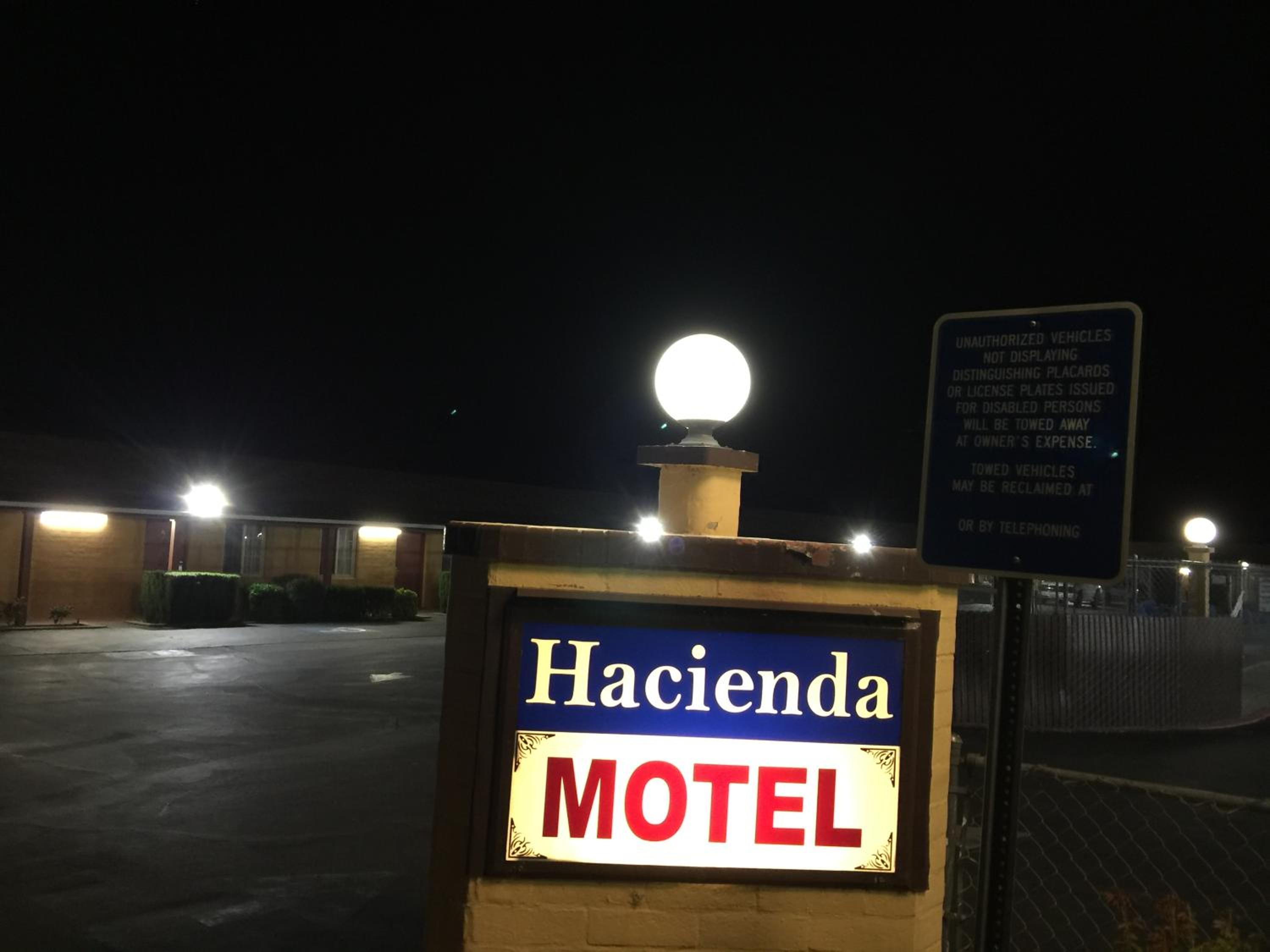 Hacienda Motel