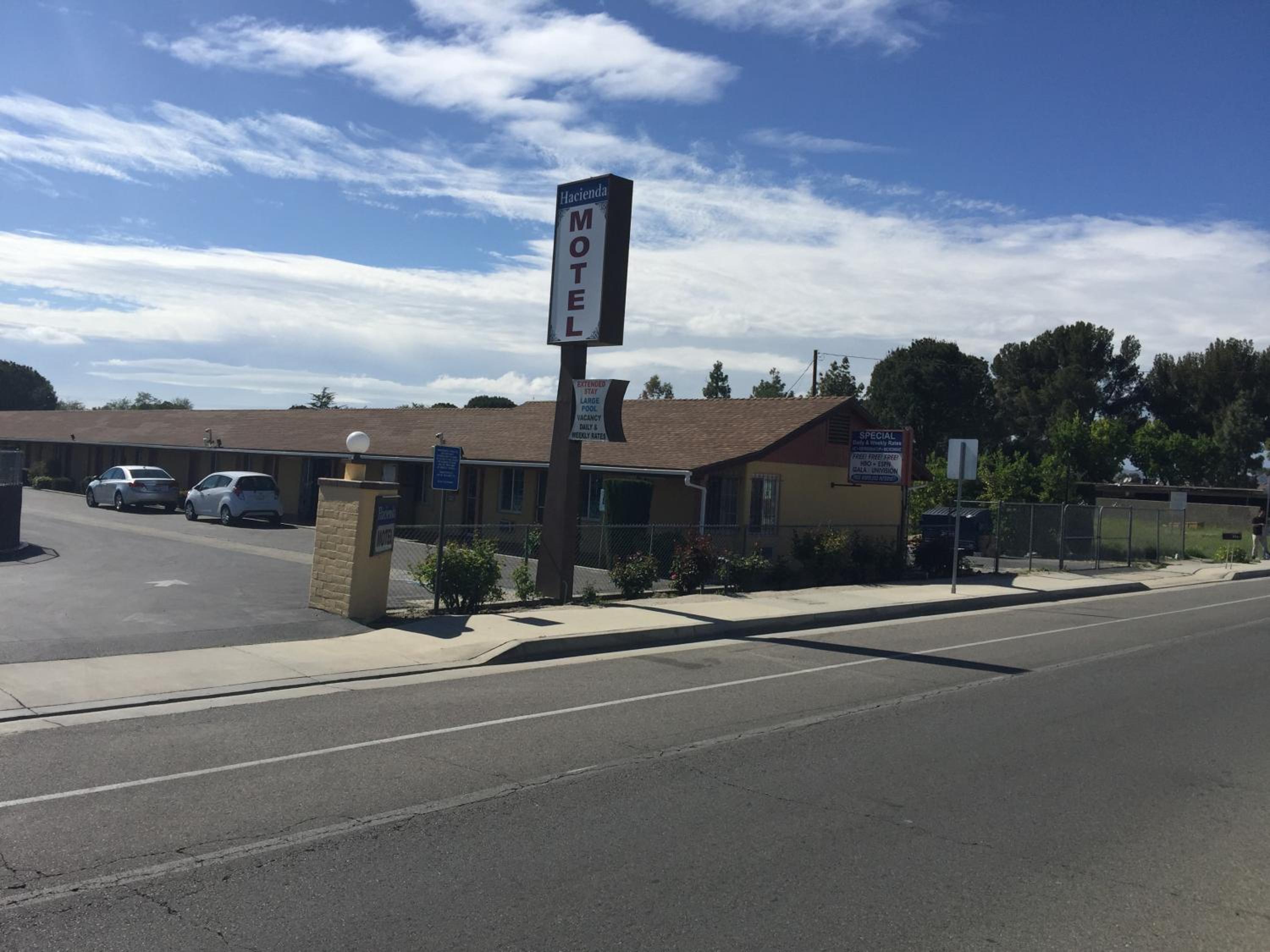 Hacienda Motel