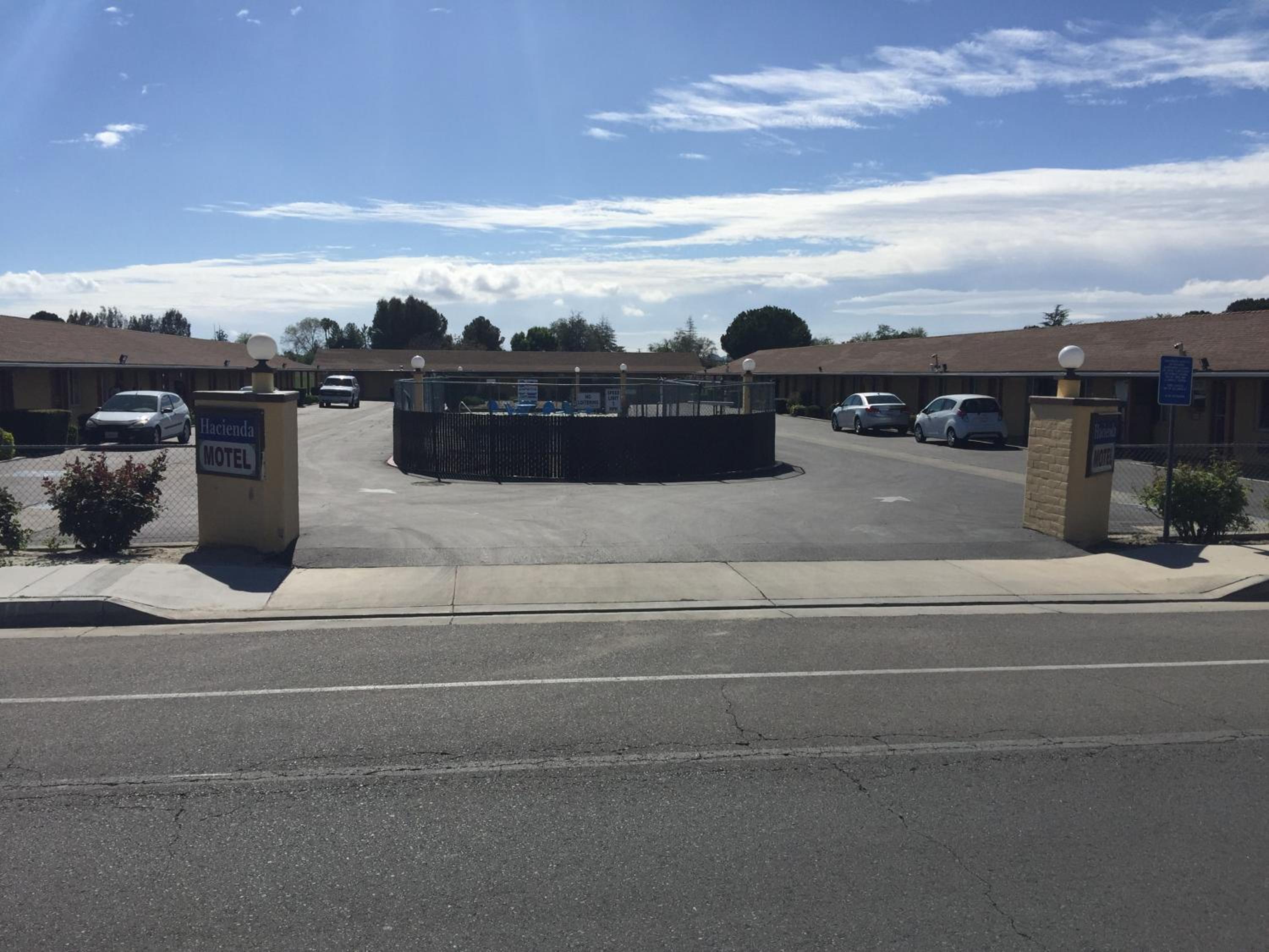 Hacienda Motel