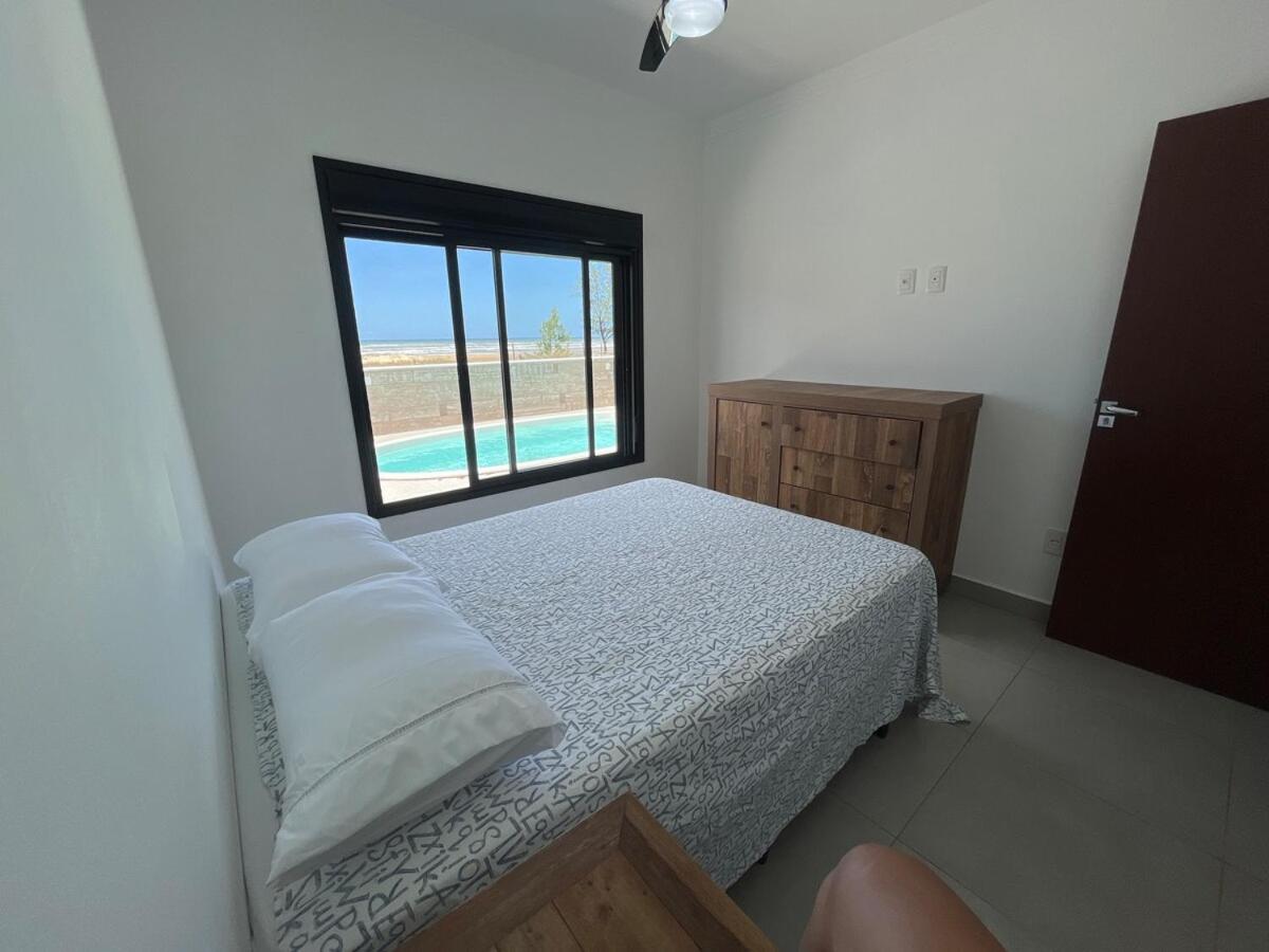 Linda Casa with pool 5 minutes from the airport