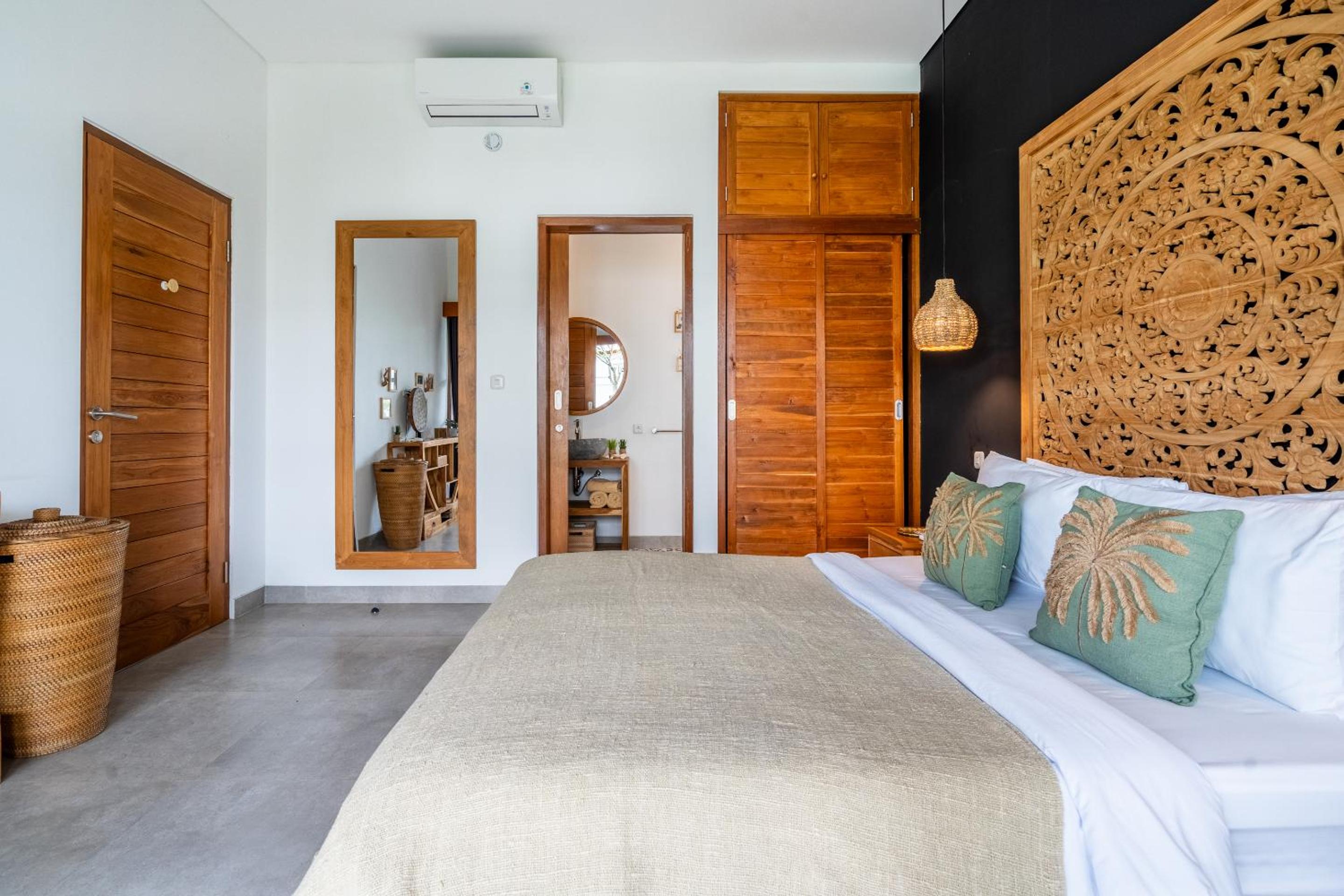 Villa Kepompong Seminyak - 1BR Private Pool Villa