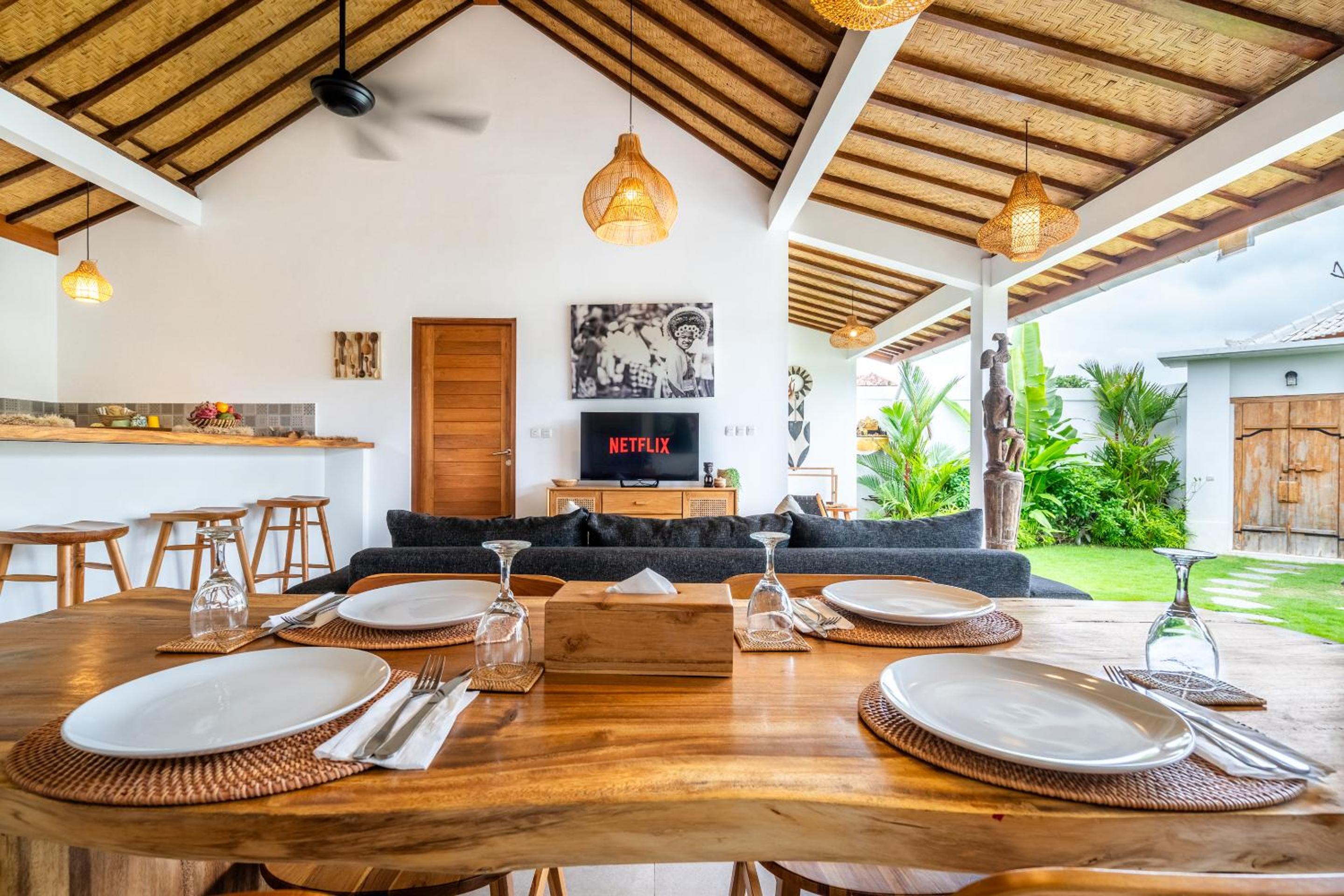 Villa Kepompong Seminyak - 1BR Private Pool Villa