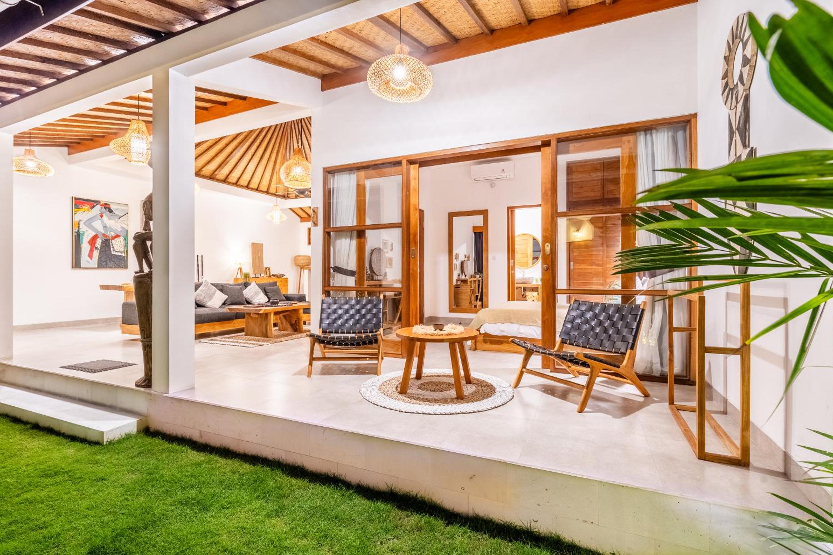 Villa Kepompong Seminyak - 1BR Private Pool Villa