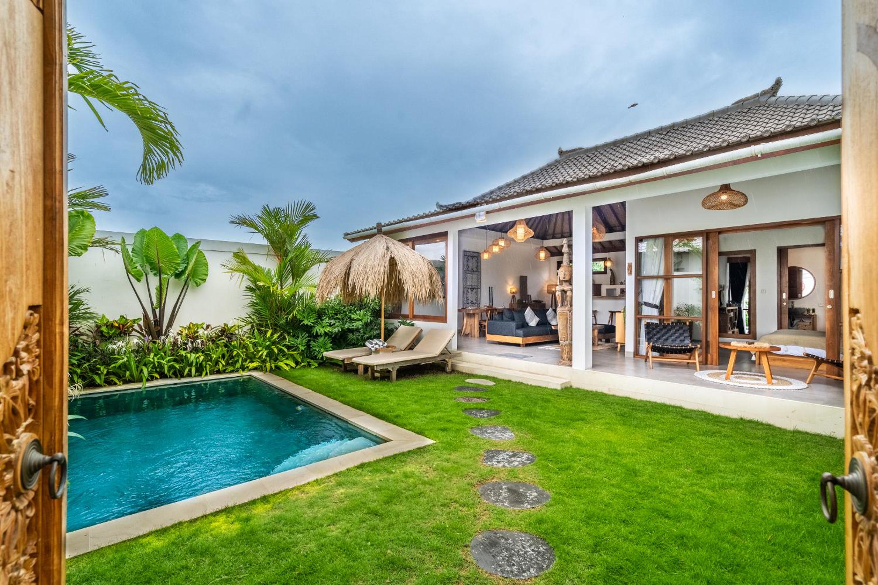 Villa Kepompong Seminyak - 1BR Private Pool Villa