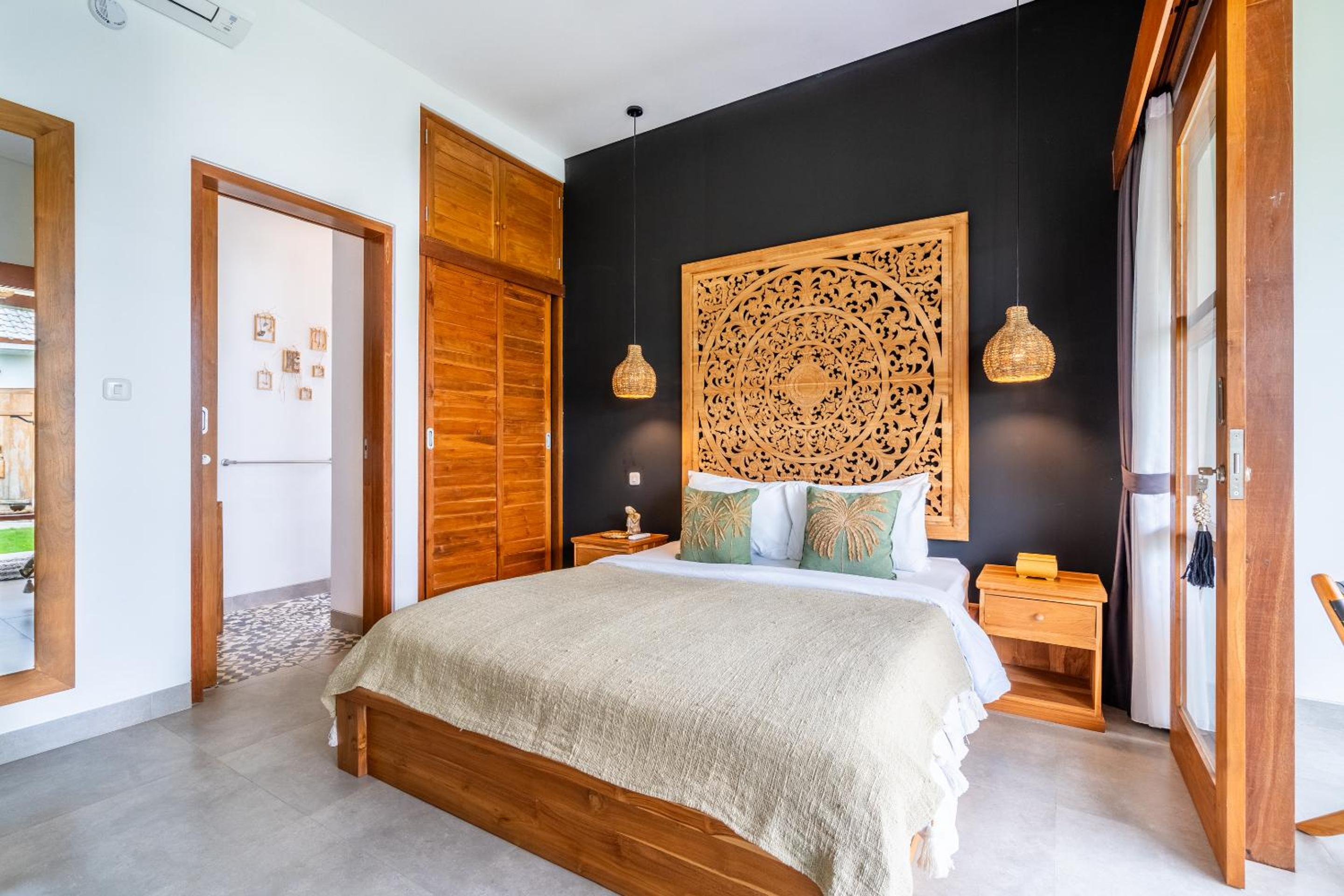 Villa Kepompong Seminyak - 1BR Private Pool Villa