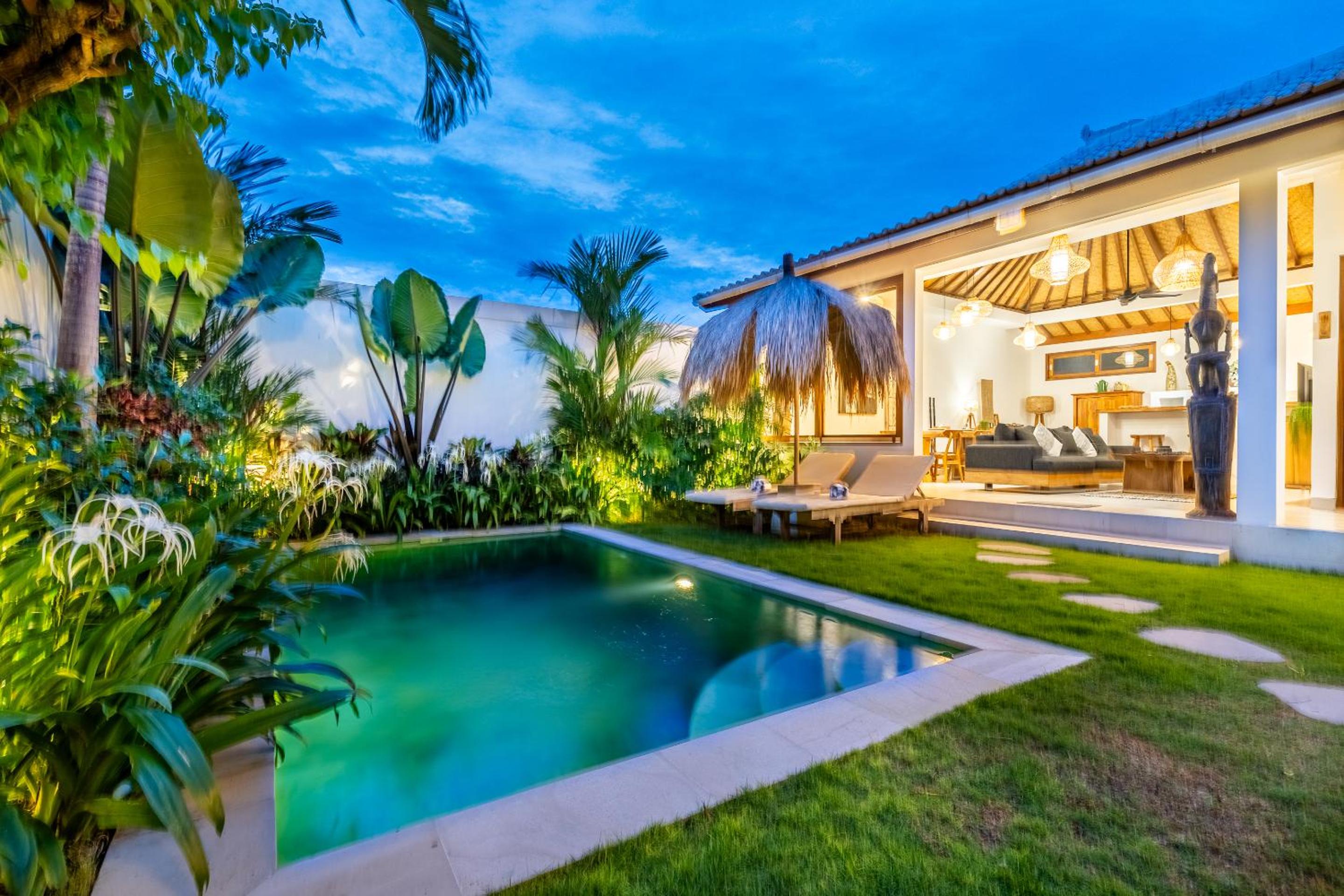 Villa Kepompong Seminyak - 1BR Private Pool Villa