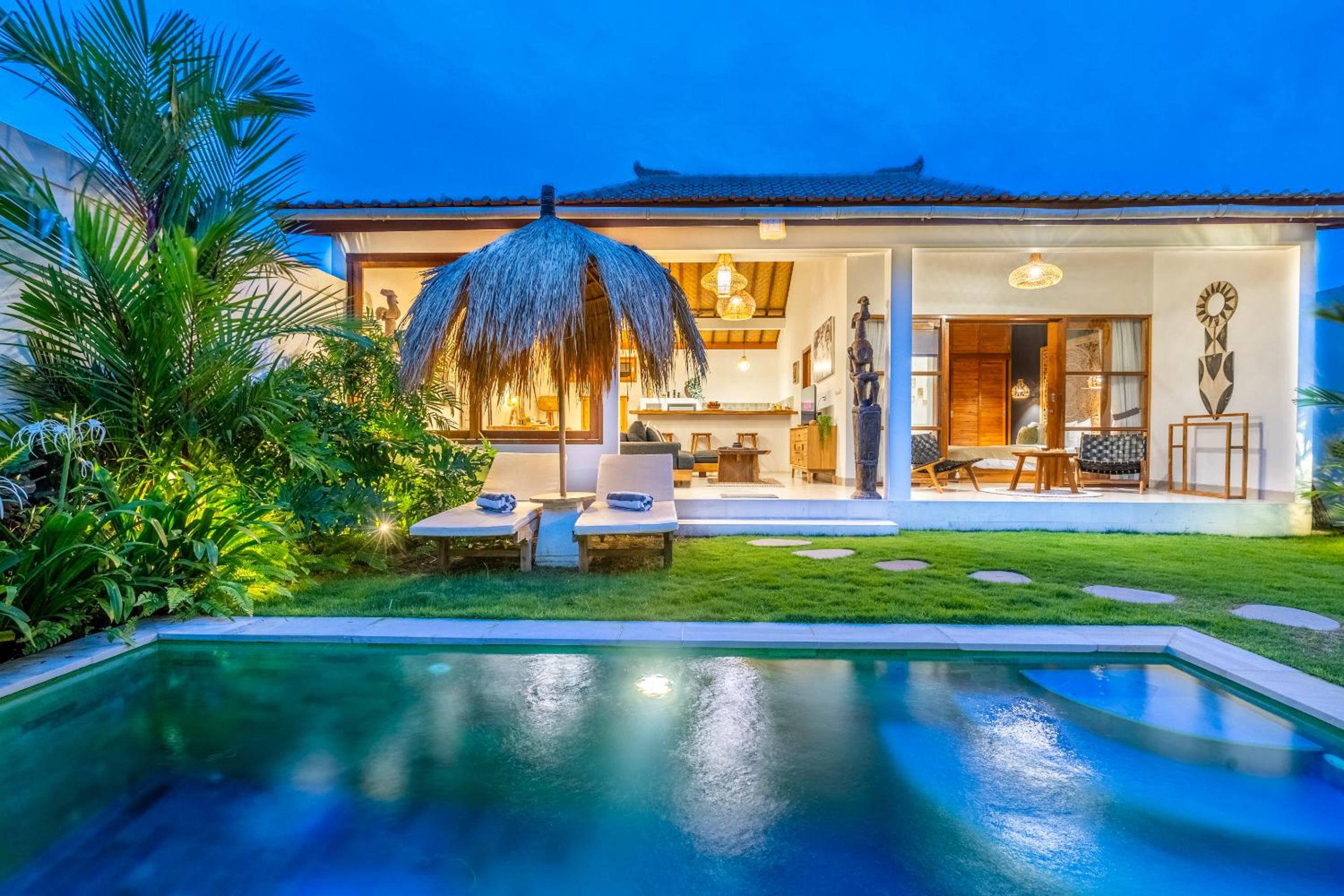 Villa Kepompong Seminyak - 1BR Private Pool Villa