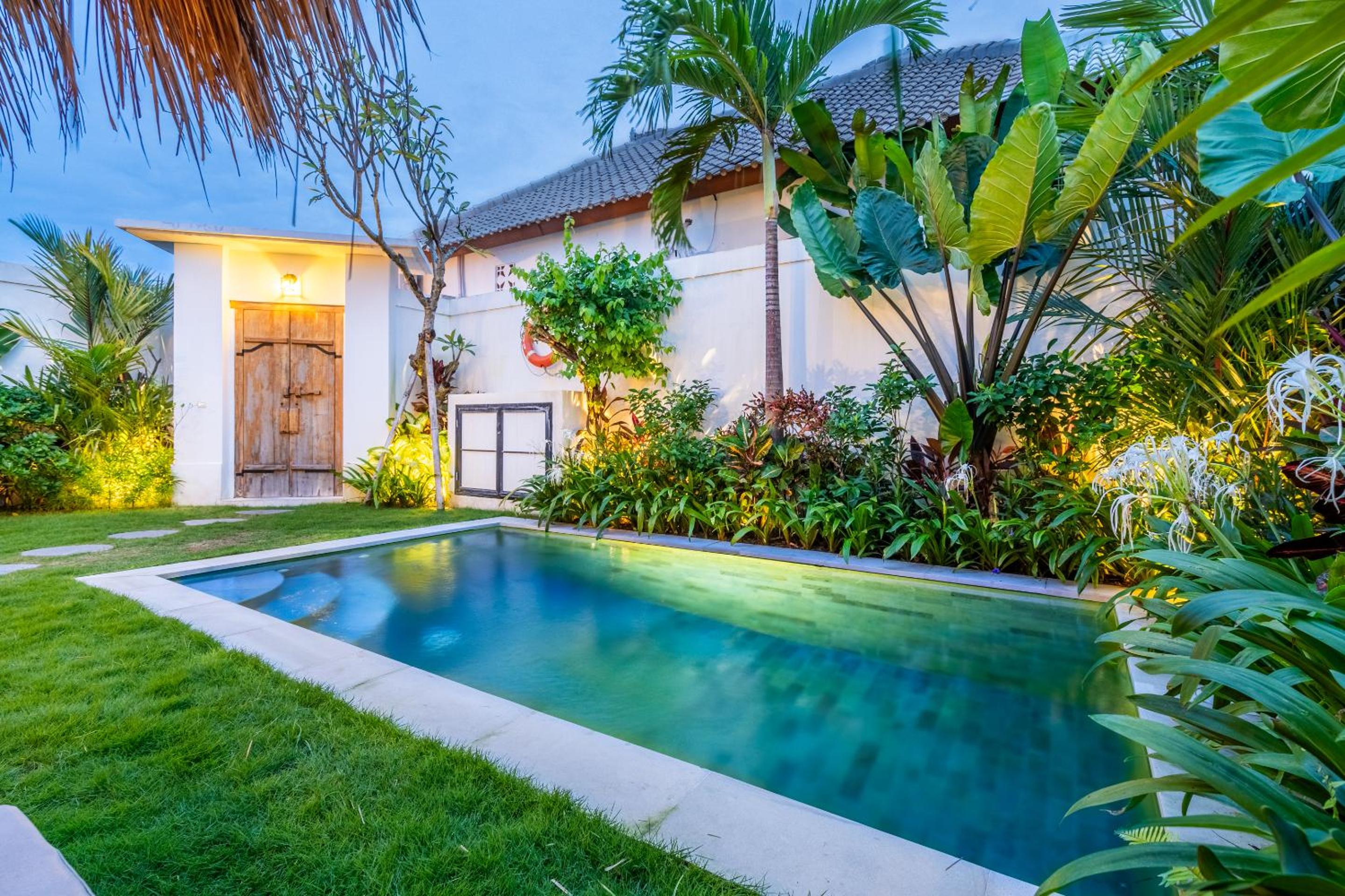 Villa Kepompong Seminyak - 1BR Private Pool Villa