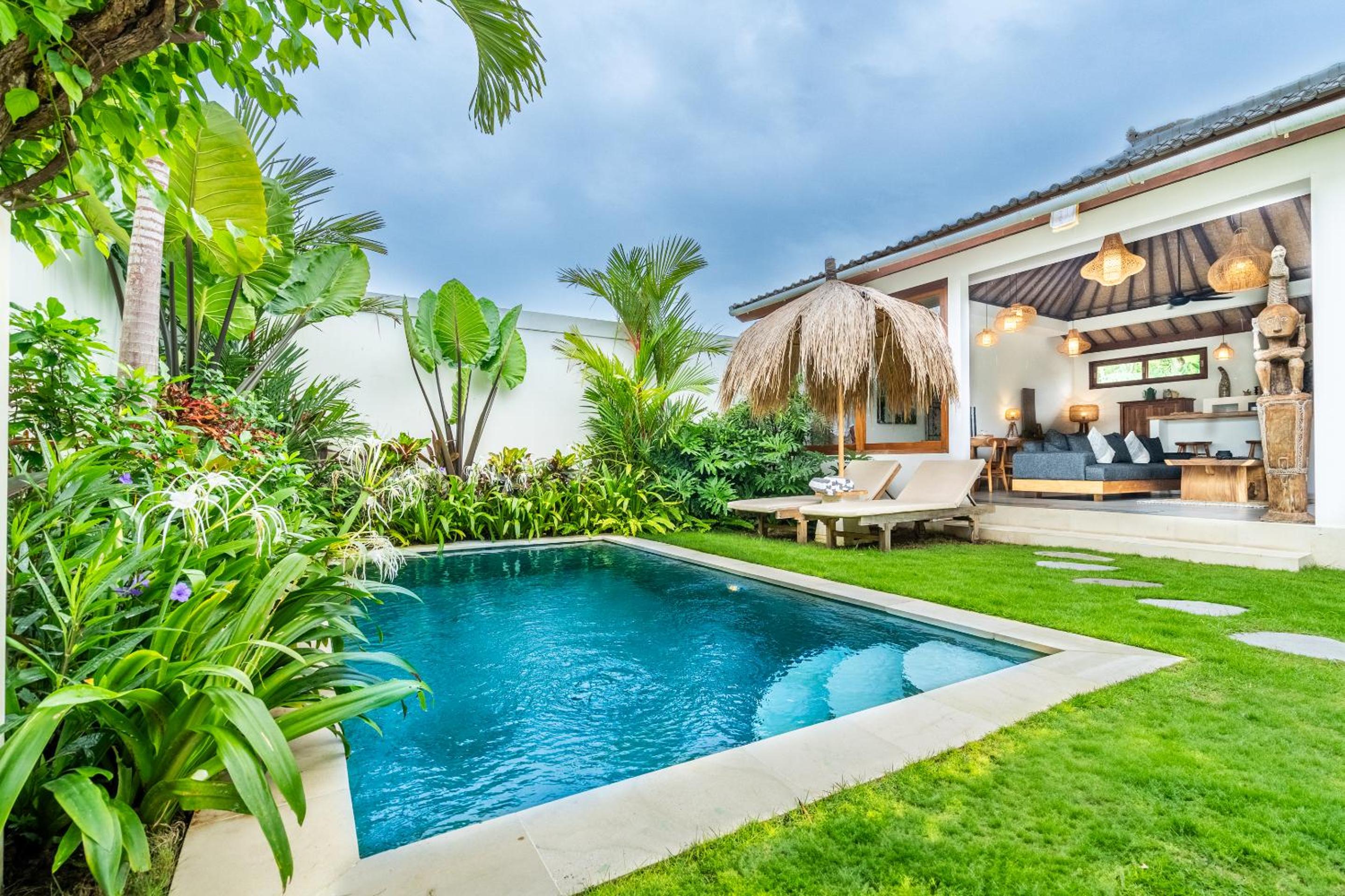 Villa Kepompong Seminyak - 1BR Private Pool Villa