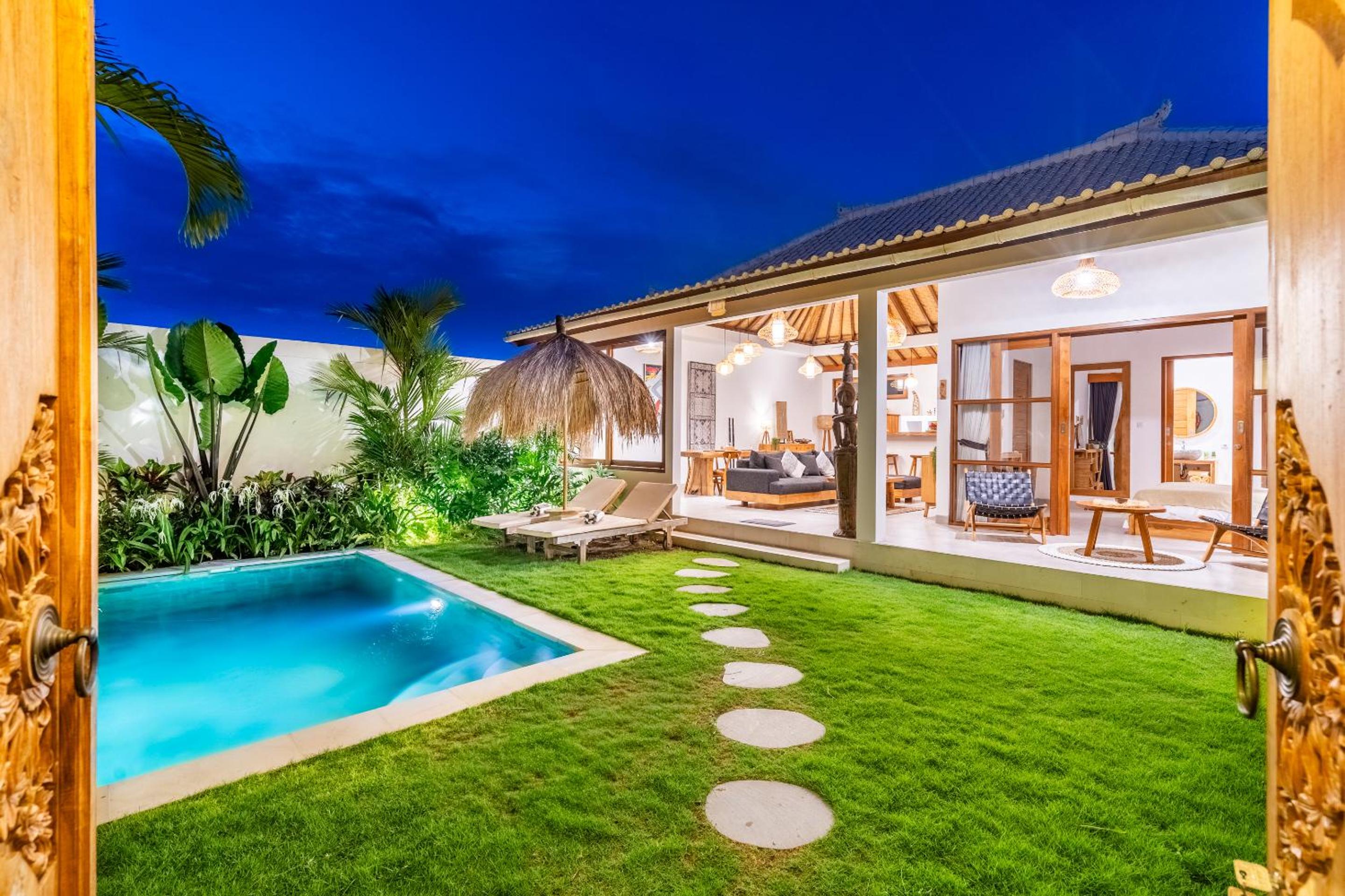 Villa Kepompong Seminyak - 1BR Private Pool Villa