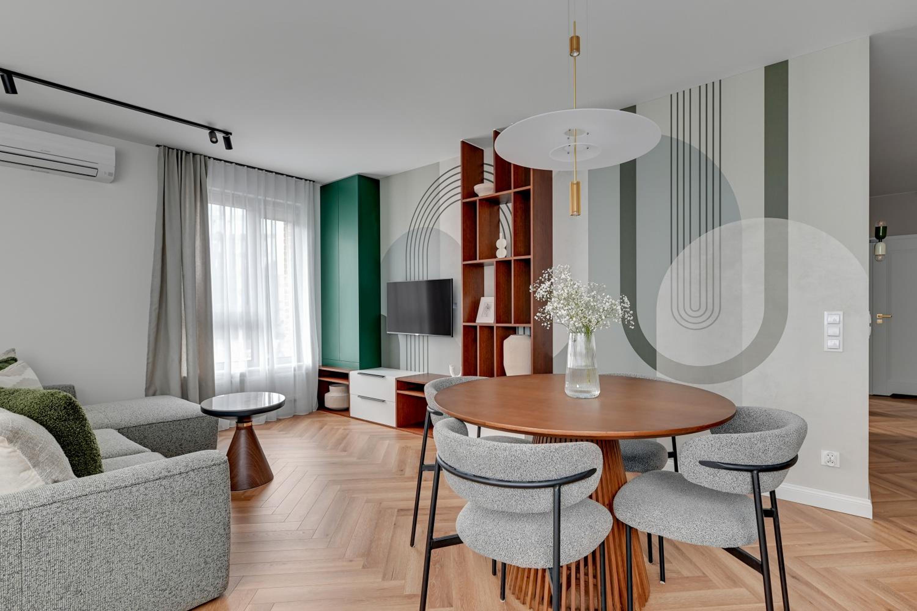 Żurawie - Food Hall, Parking & Stocznia by Downtown Apartments