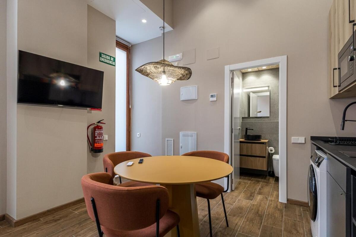 Premium Suite by the Turia River 3