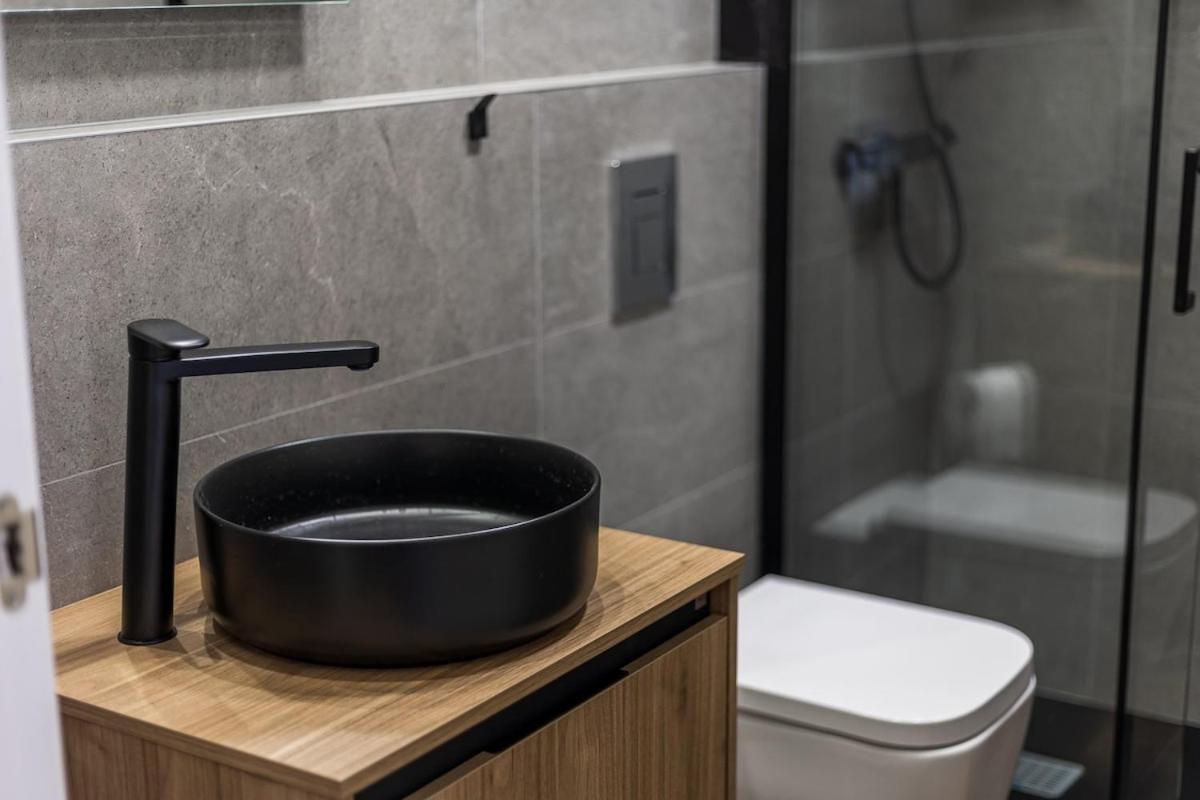 Premium Suite by the Turia River 4