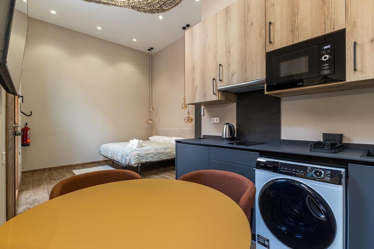 Premium Suite by the Turia River 4